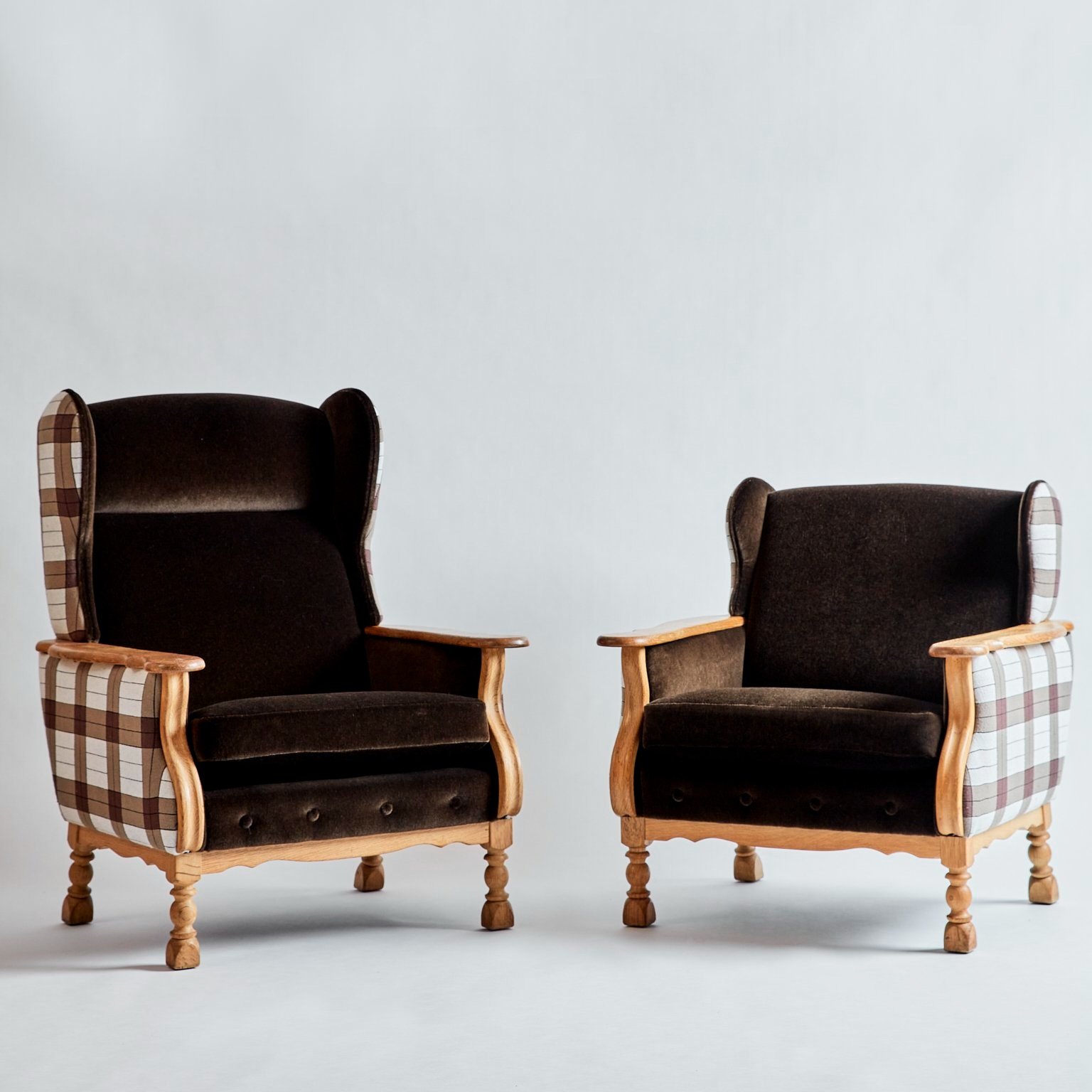 Vintage Henning (Henry) Kjaernulf Clubchair