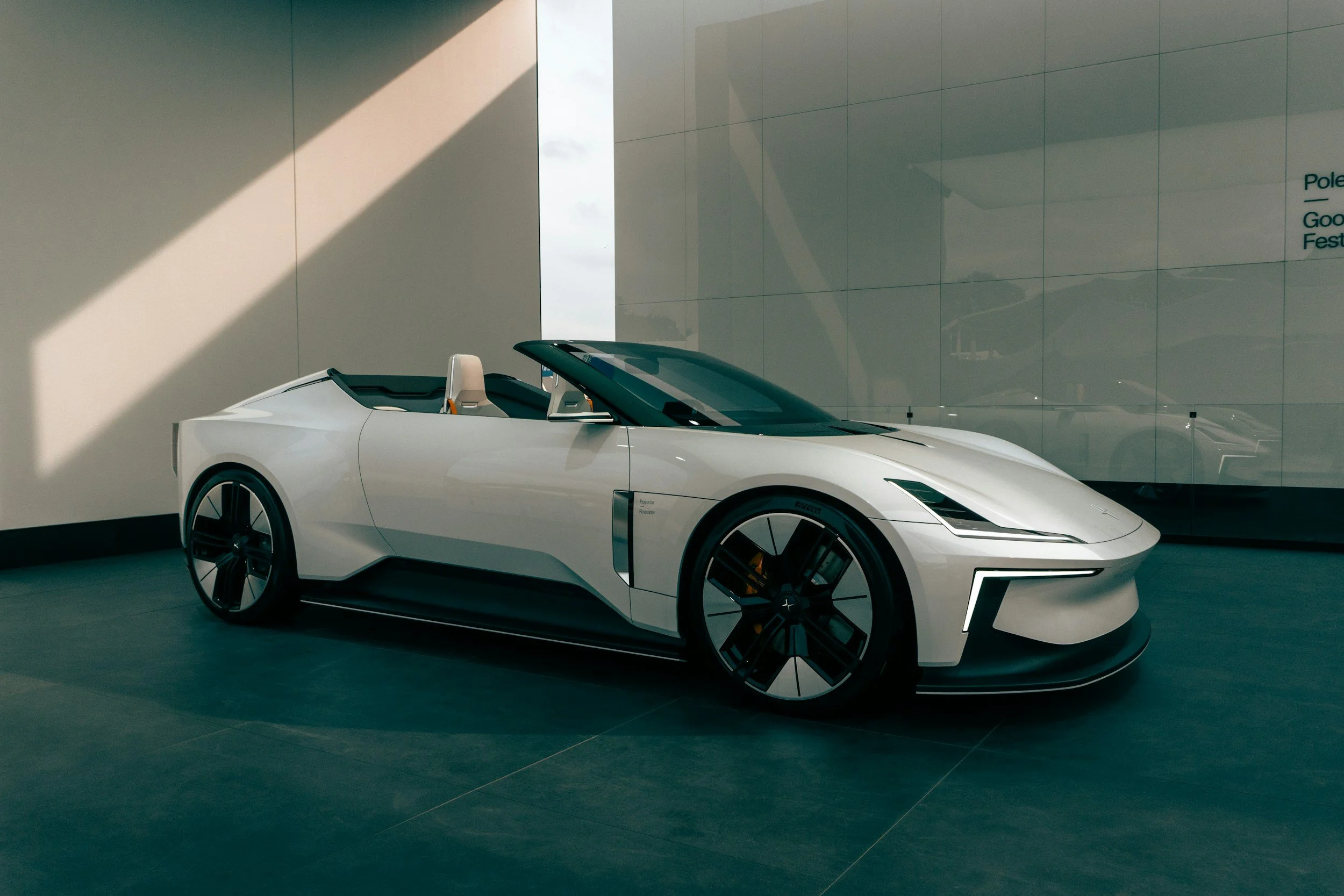 Why Hybrid and Electric Vehicle Brands Need an LMS