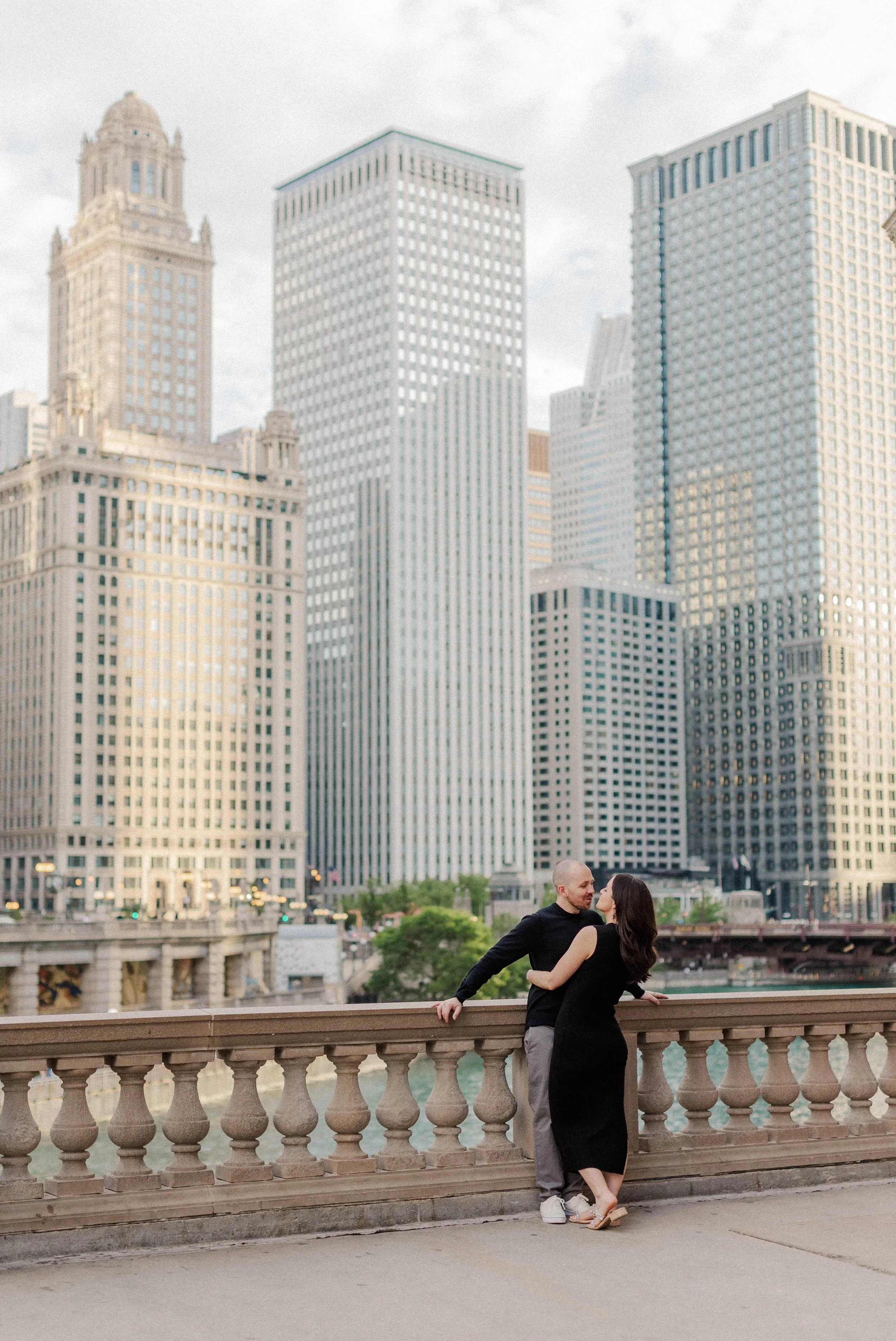 Engagement session in the city