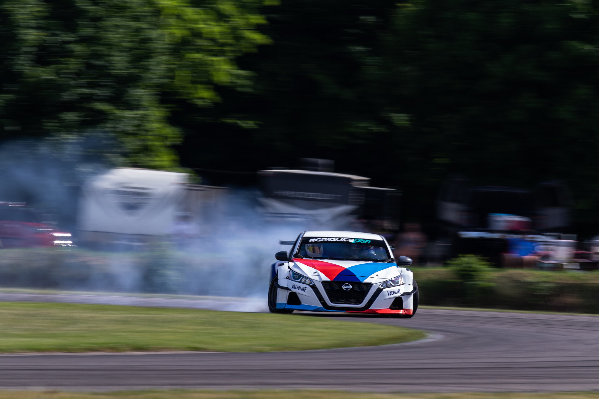 01000030_Feature 2021.jpg