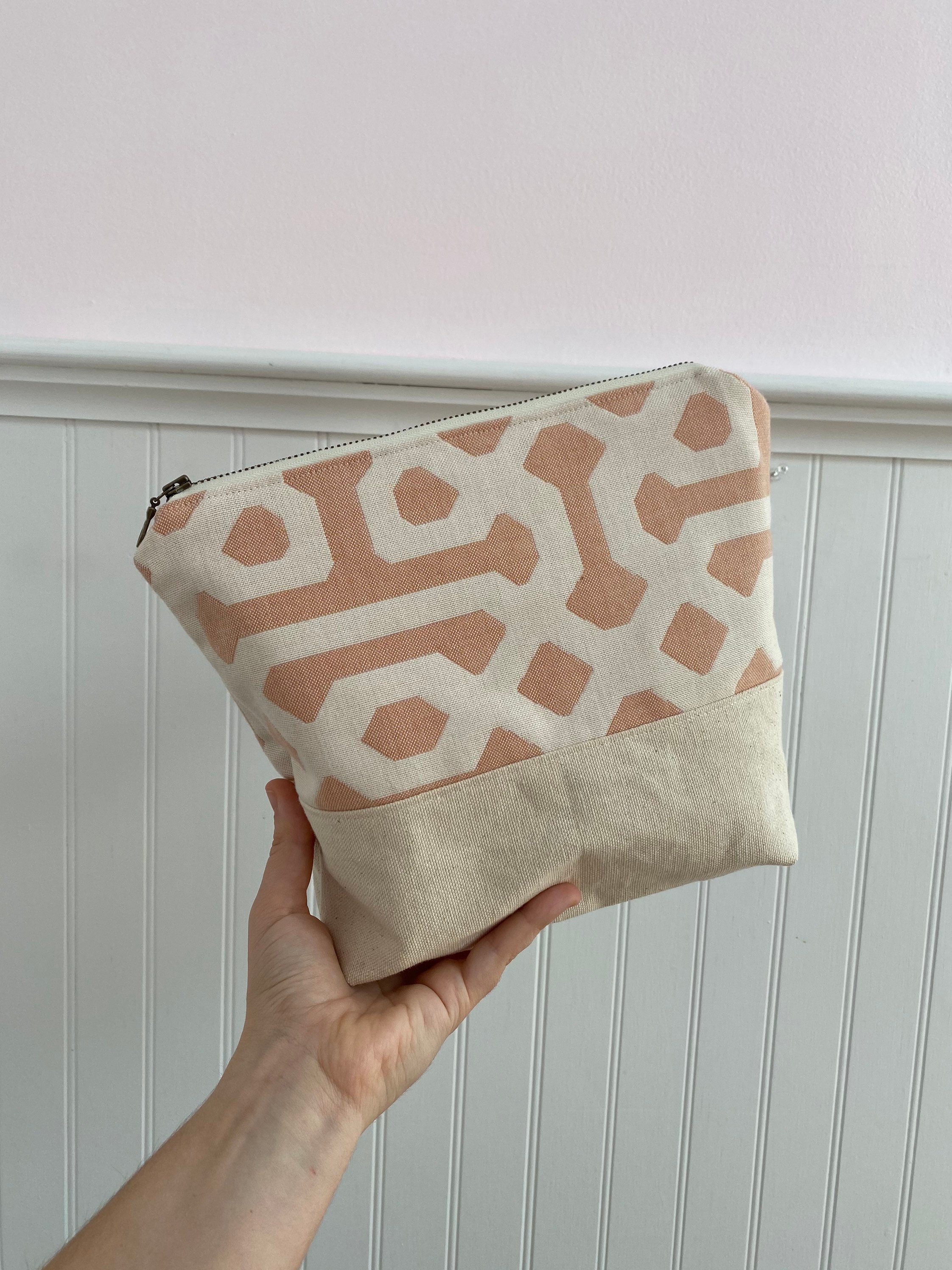 https://i.etsystatic.com/10699791/r/il/e082a6/2248977480/il_fullxfull.2248977480_dx8l.jpg