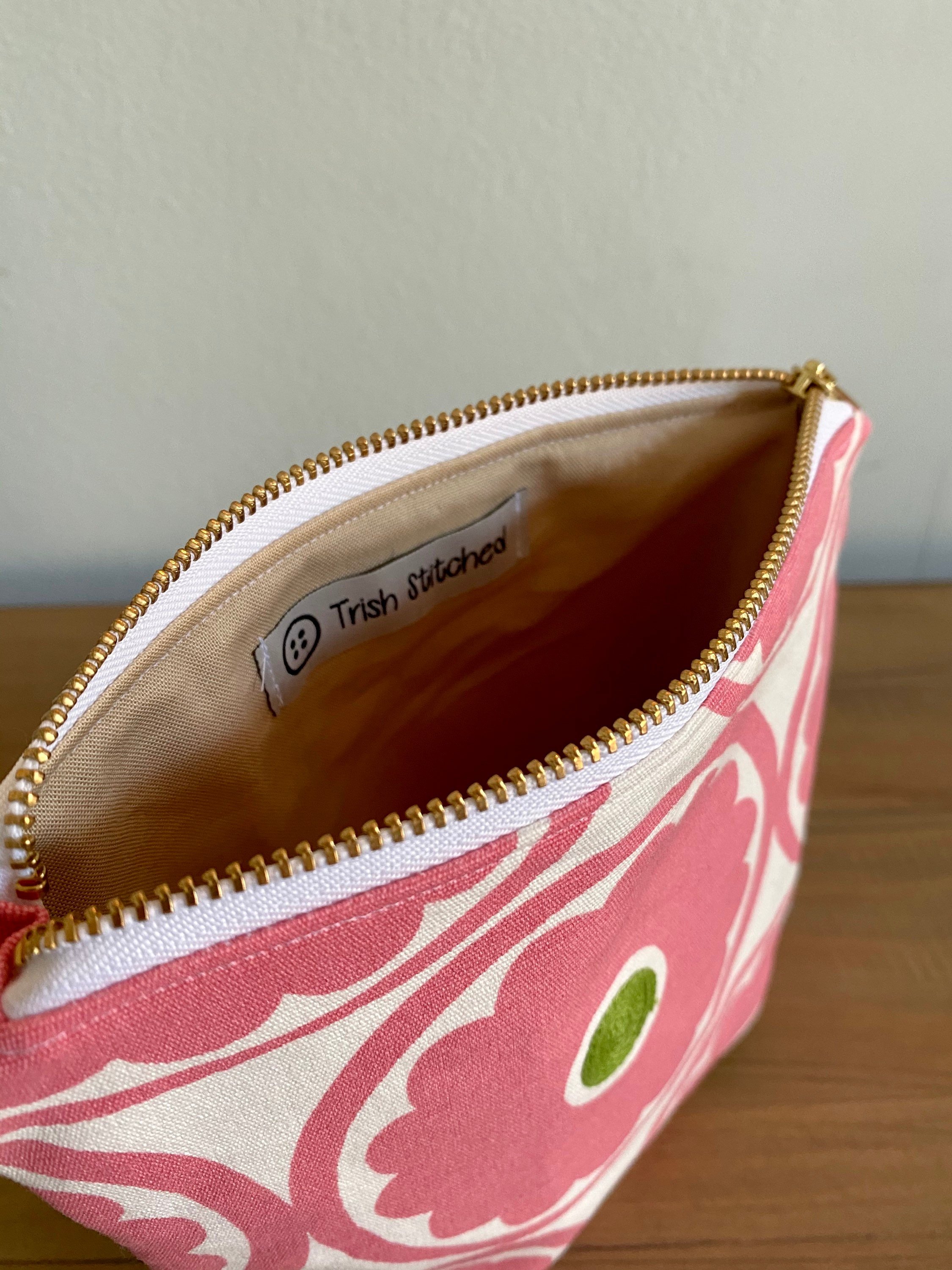 https://i.etsystatic.com/10699791/r/il/62cea3/2440587306/il_fullxfull.2440587306_mdwj.jpg
