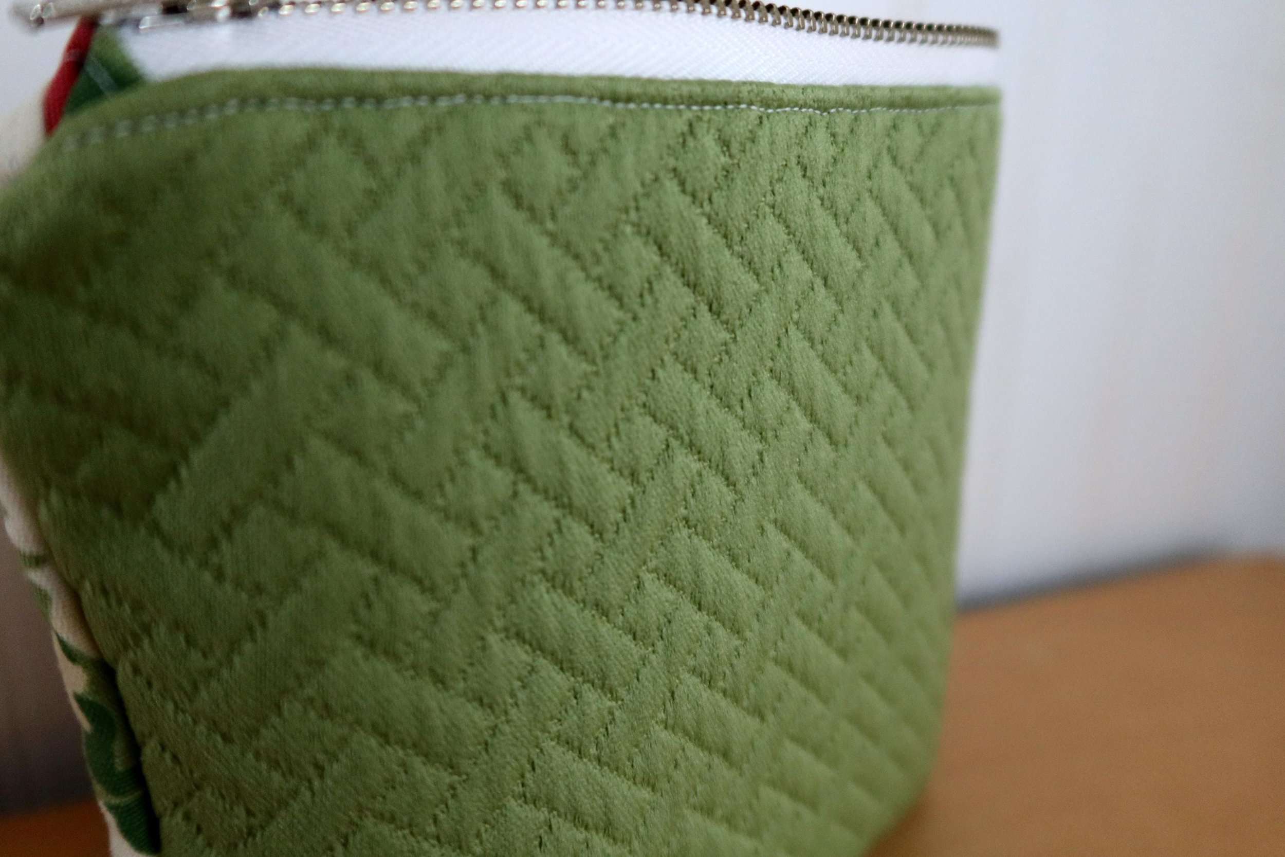 https://i.etsystatic.com/10699791/r/il/fc852a/6475426373/il_fullxfull.6475426373_7b7v.jpg