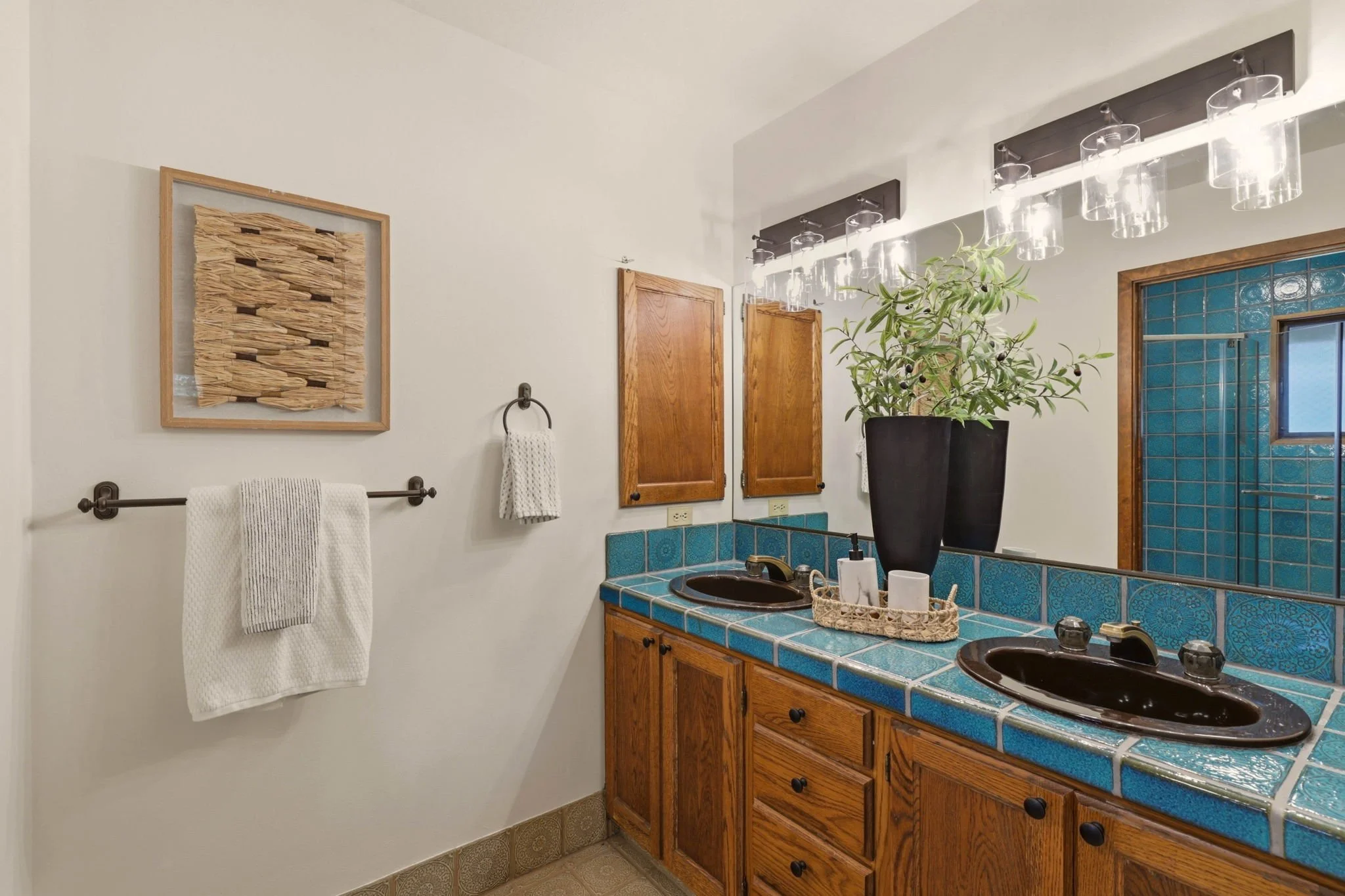 22-web-or-mls-So Gold Photo-22.jpg