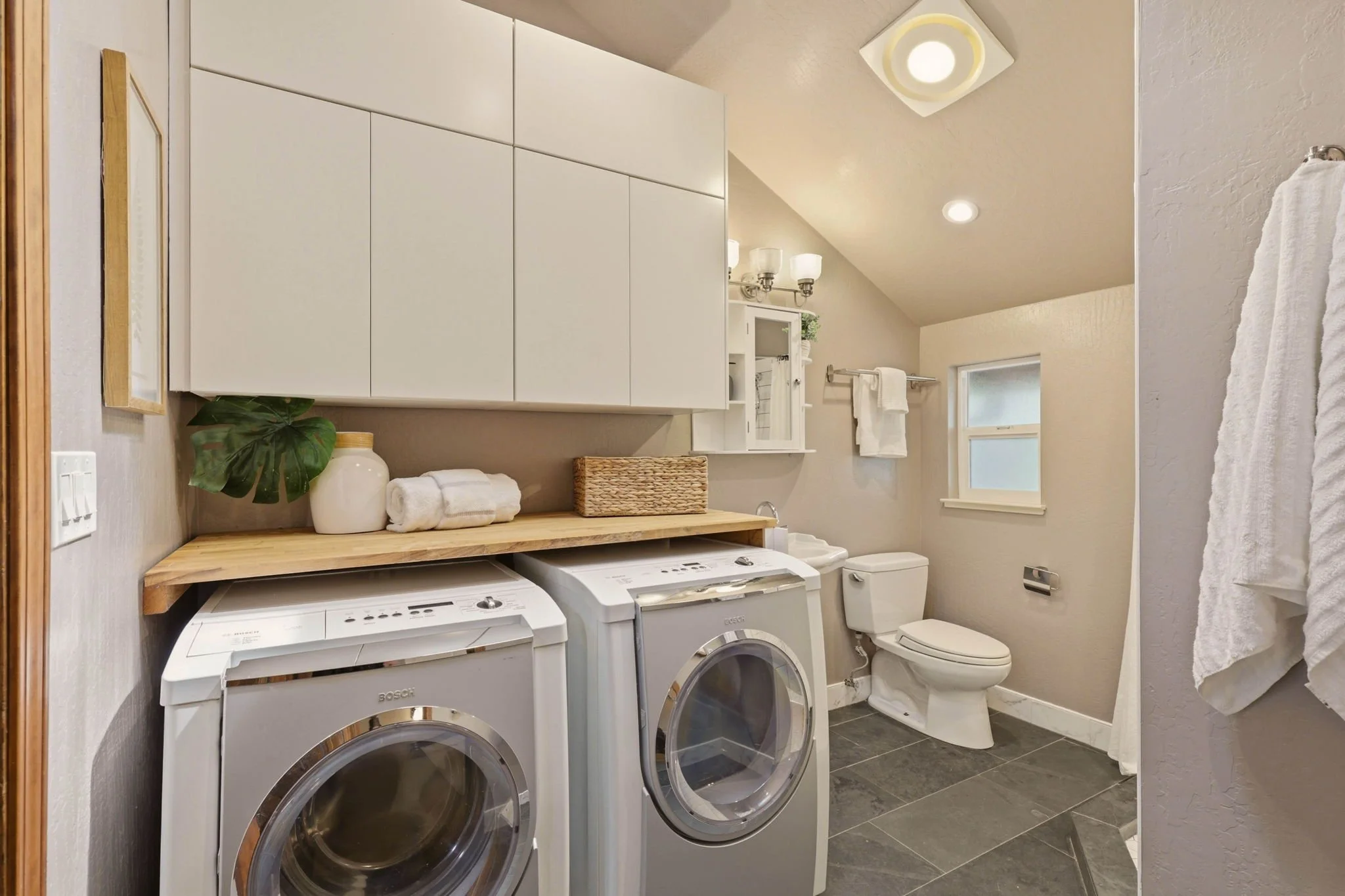 30-web-or-mls-So Gold Photo-30.jpg