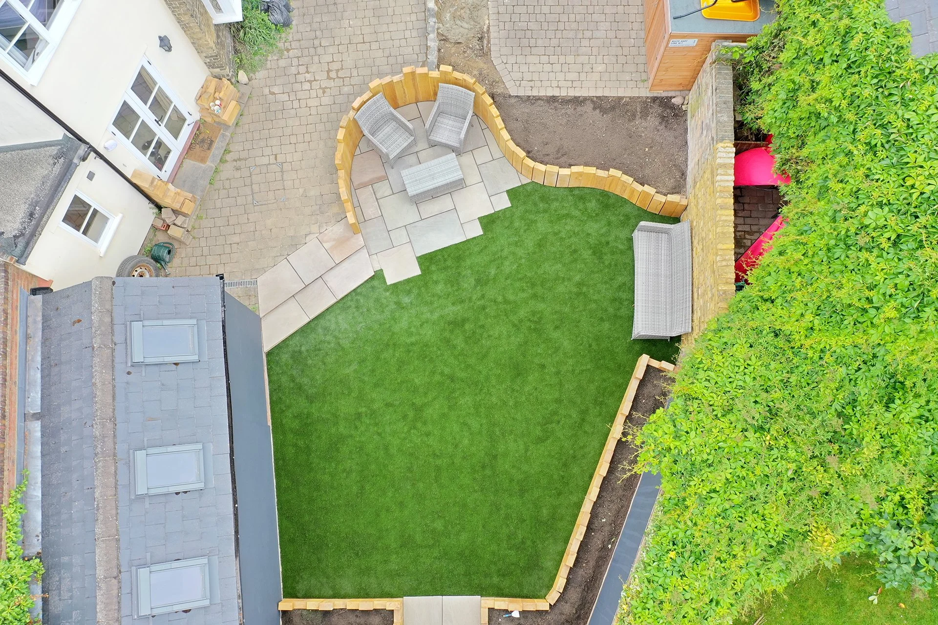 Nu Scape artificial lawn and garden design