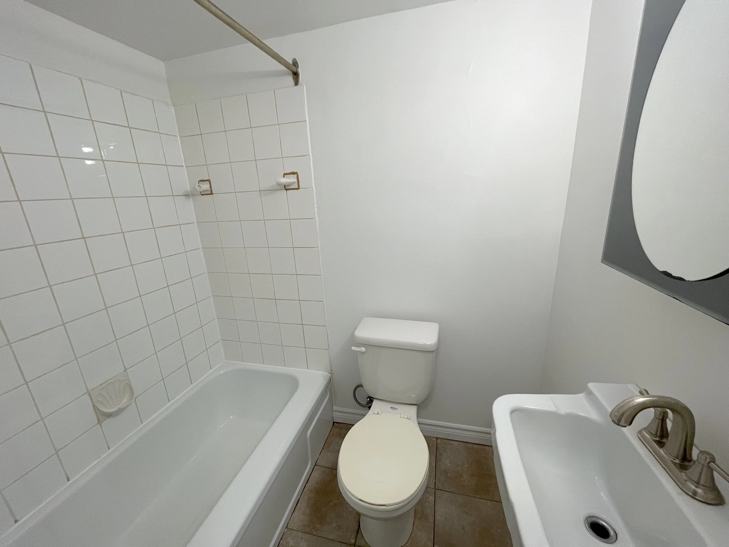 5. SALLE-BAIN1.jpeg