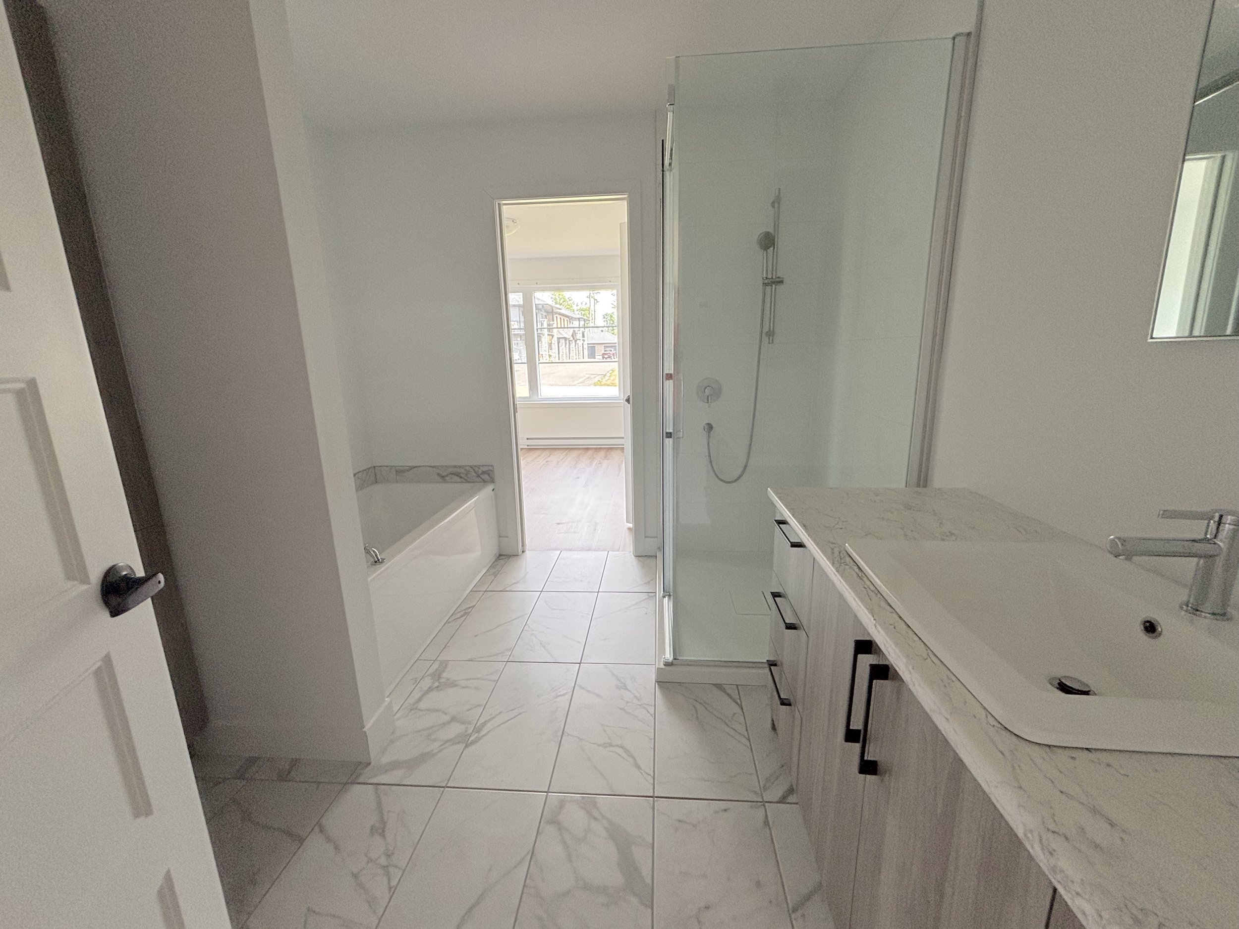4. SALLE-BAIN A.jpeg