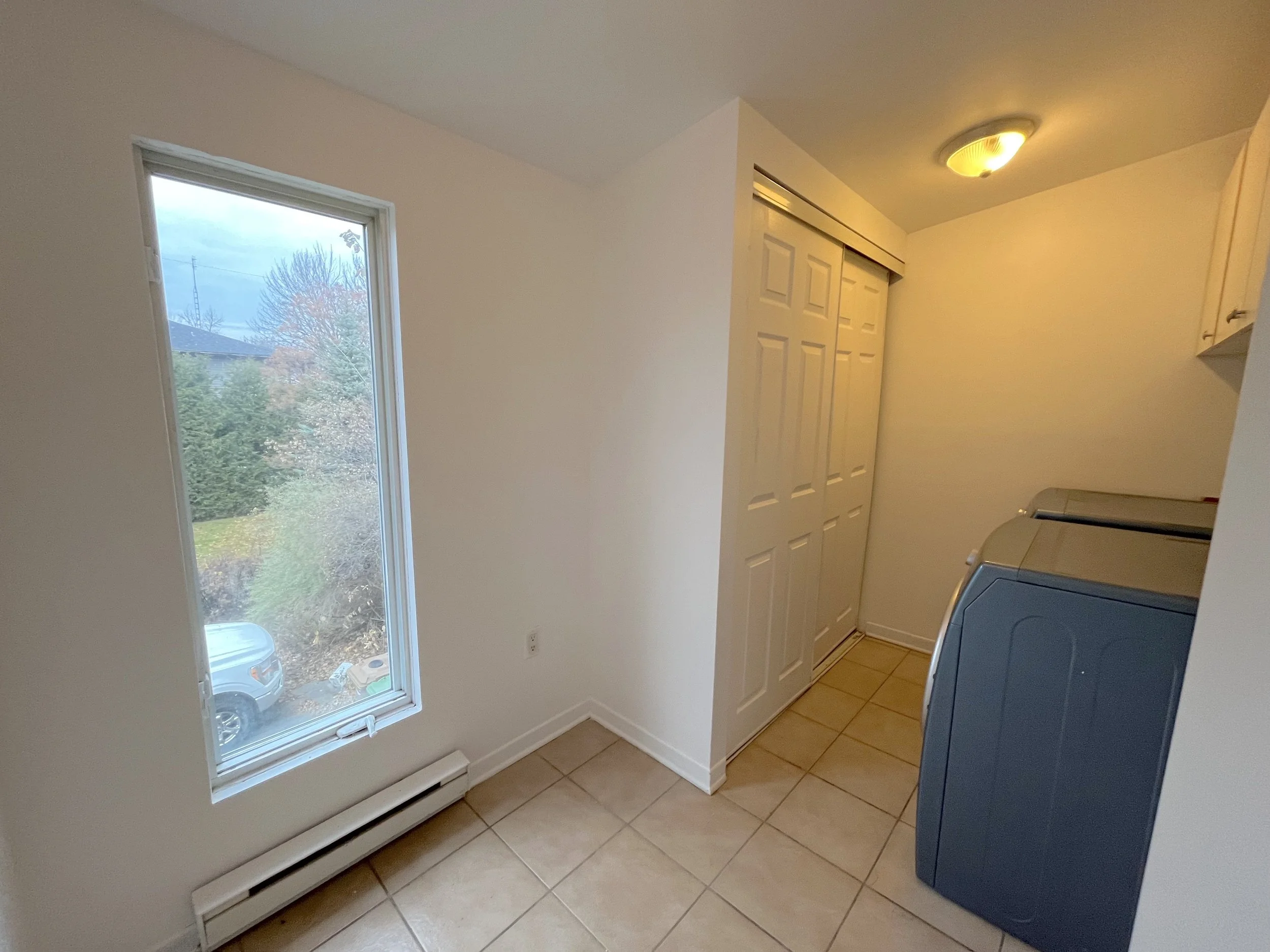 4. COIN LAVAGEc.jpeg