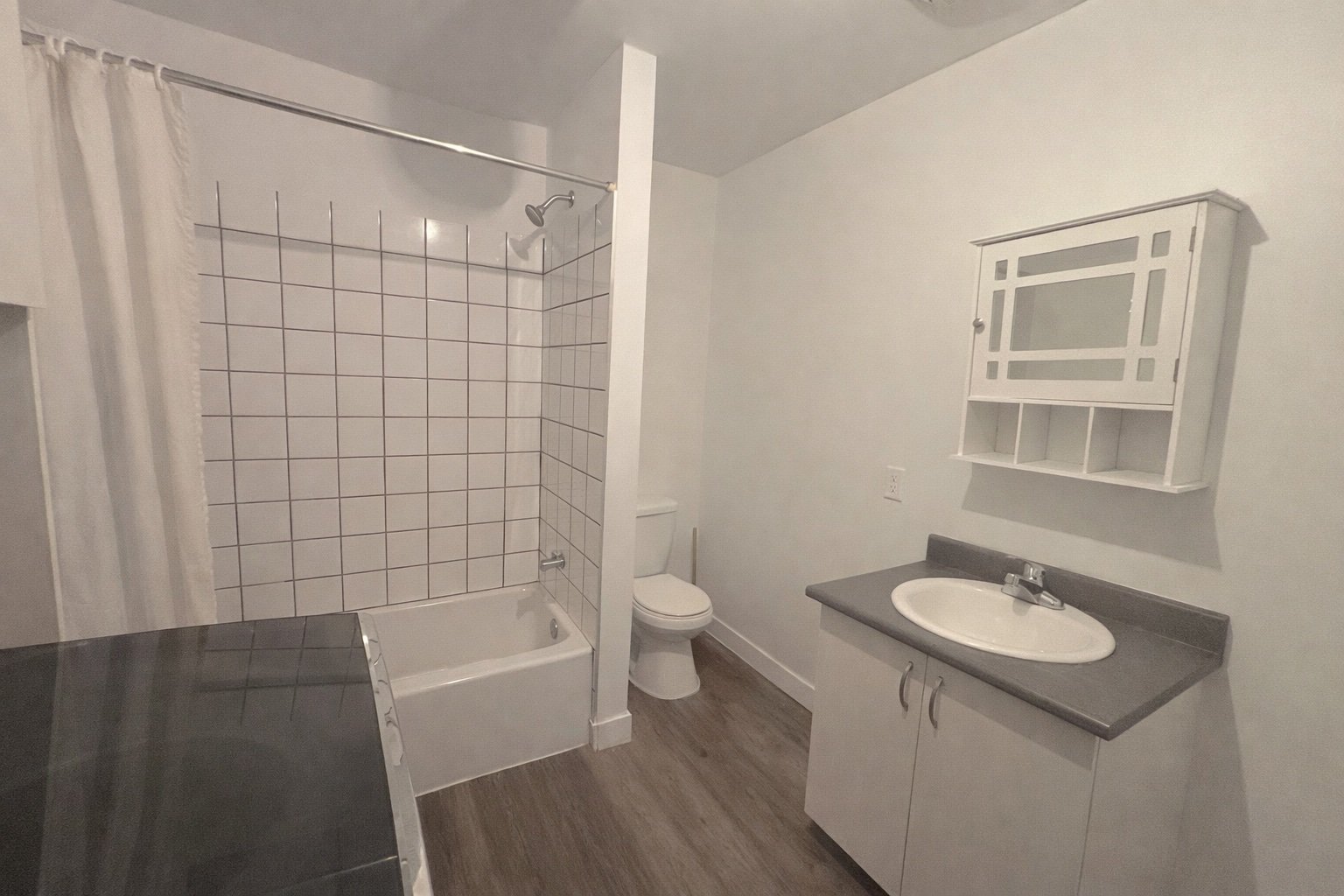 5. SALLE-BAIN aa.jpeg