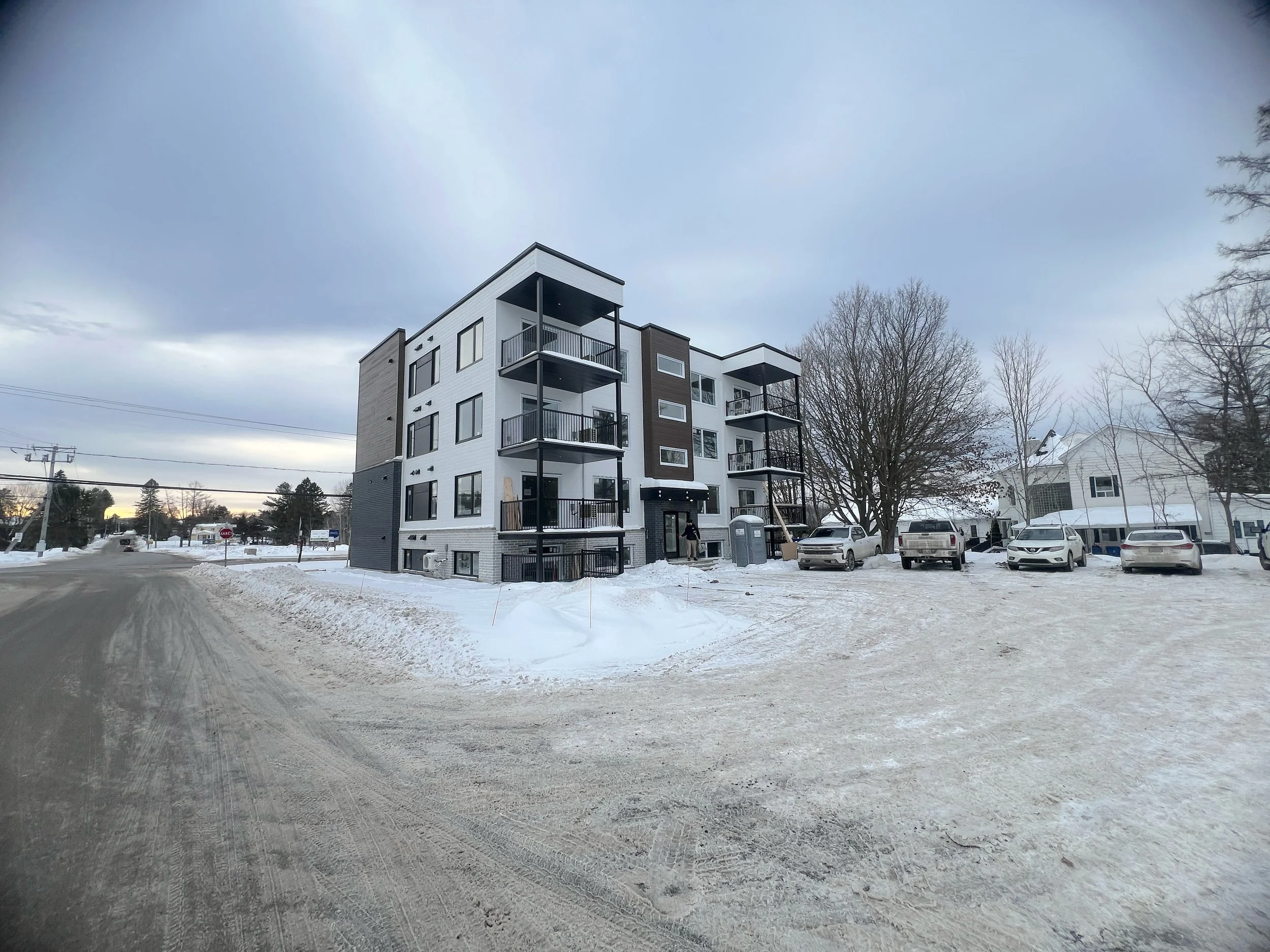 9. VUE ARRIÈRE 1.jpeg