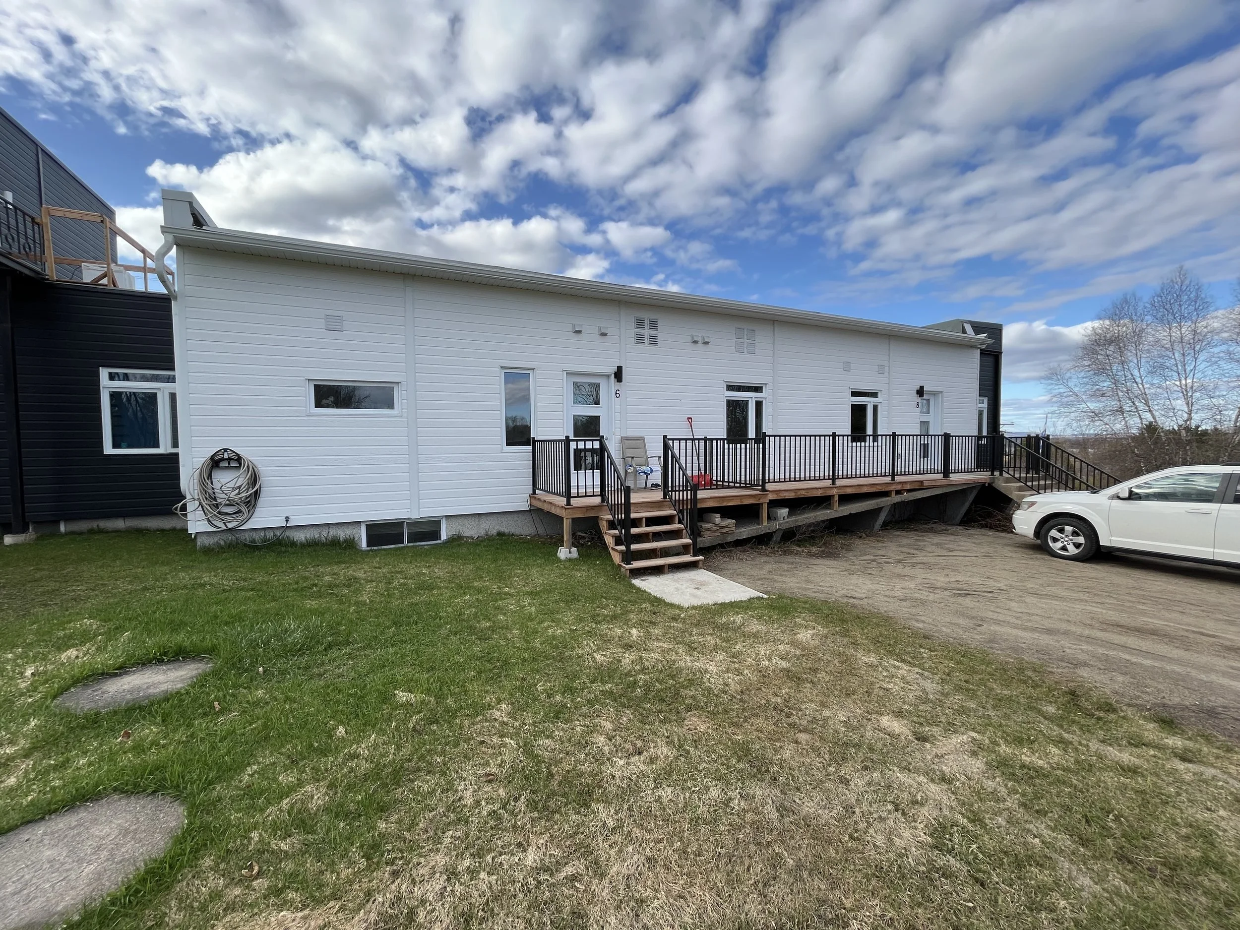 1780-6_facade LOIN.jpeg