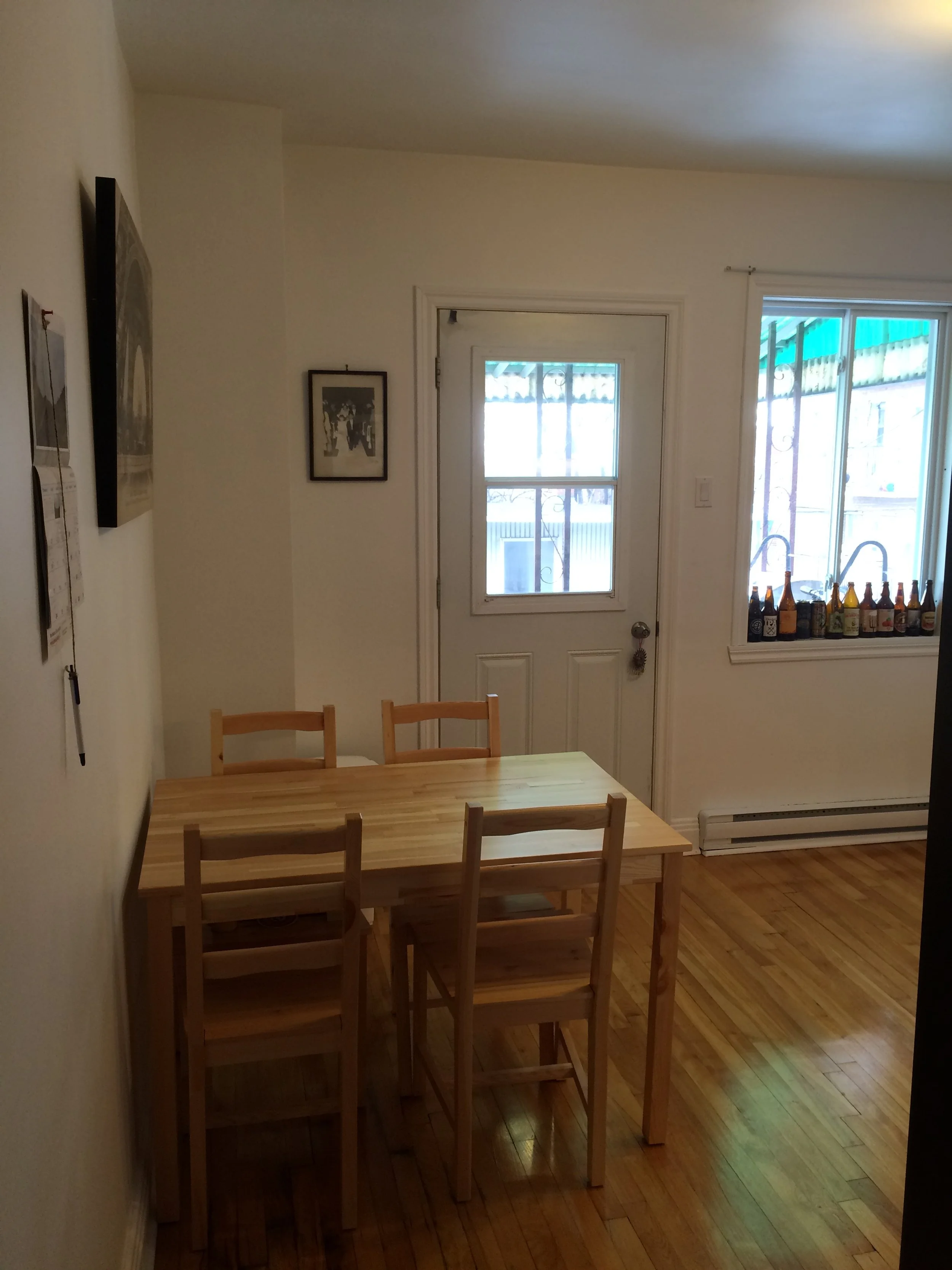 8. Cuisine fenêtre.JPG