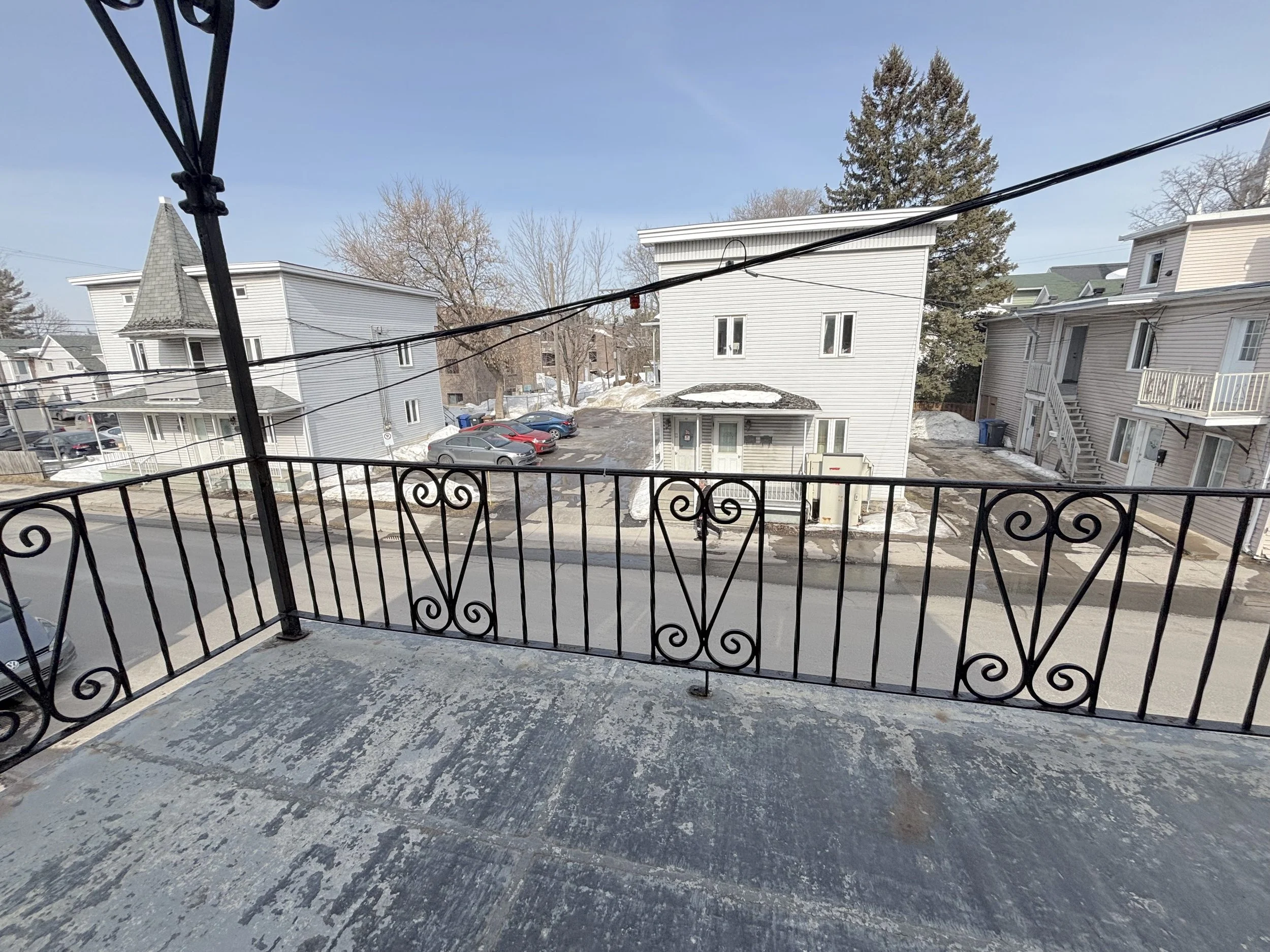 6. BALCONb.jpeg