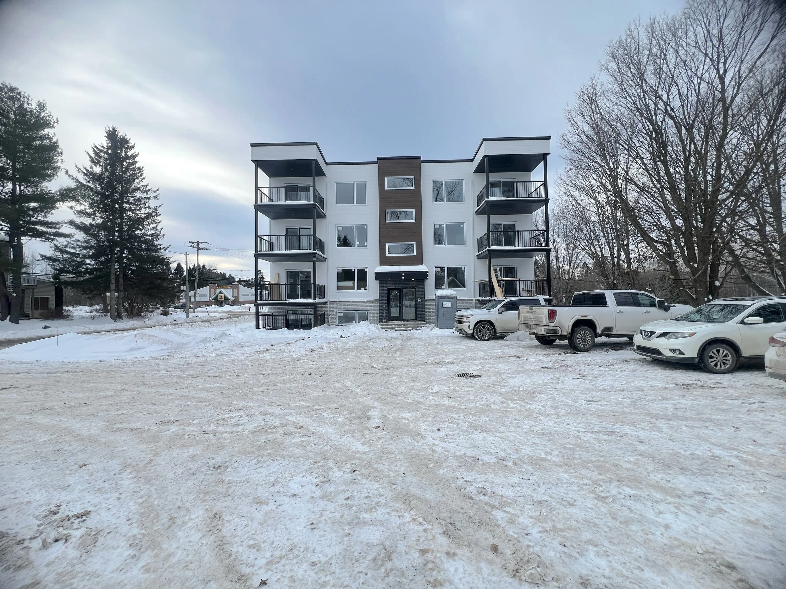 9. VUE ARRIÈRE 2.jpeg