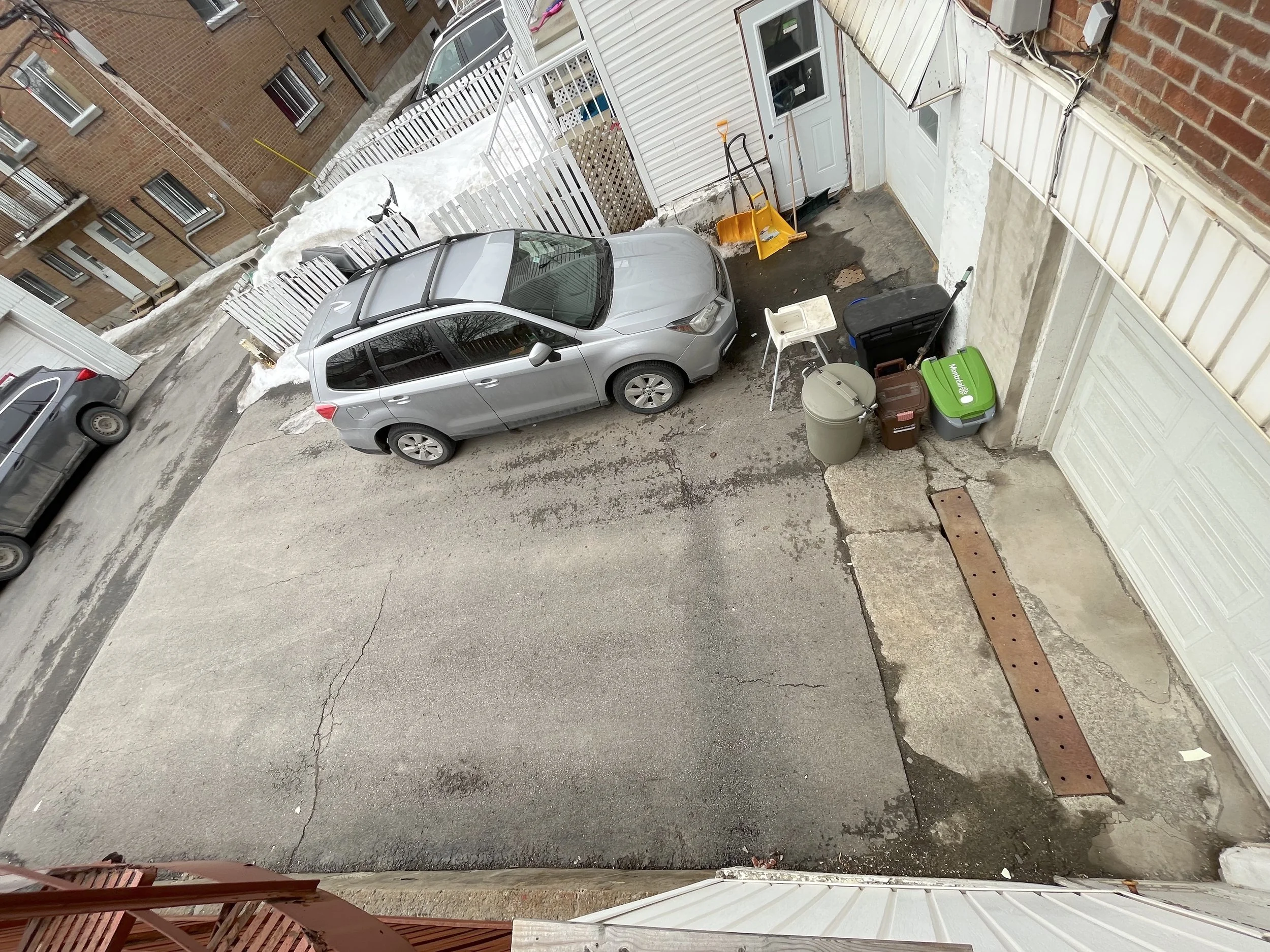 8. STATIONNEMENT ESTb.jpeg