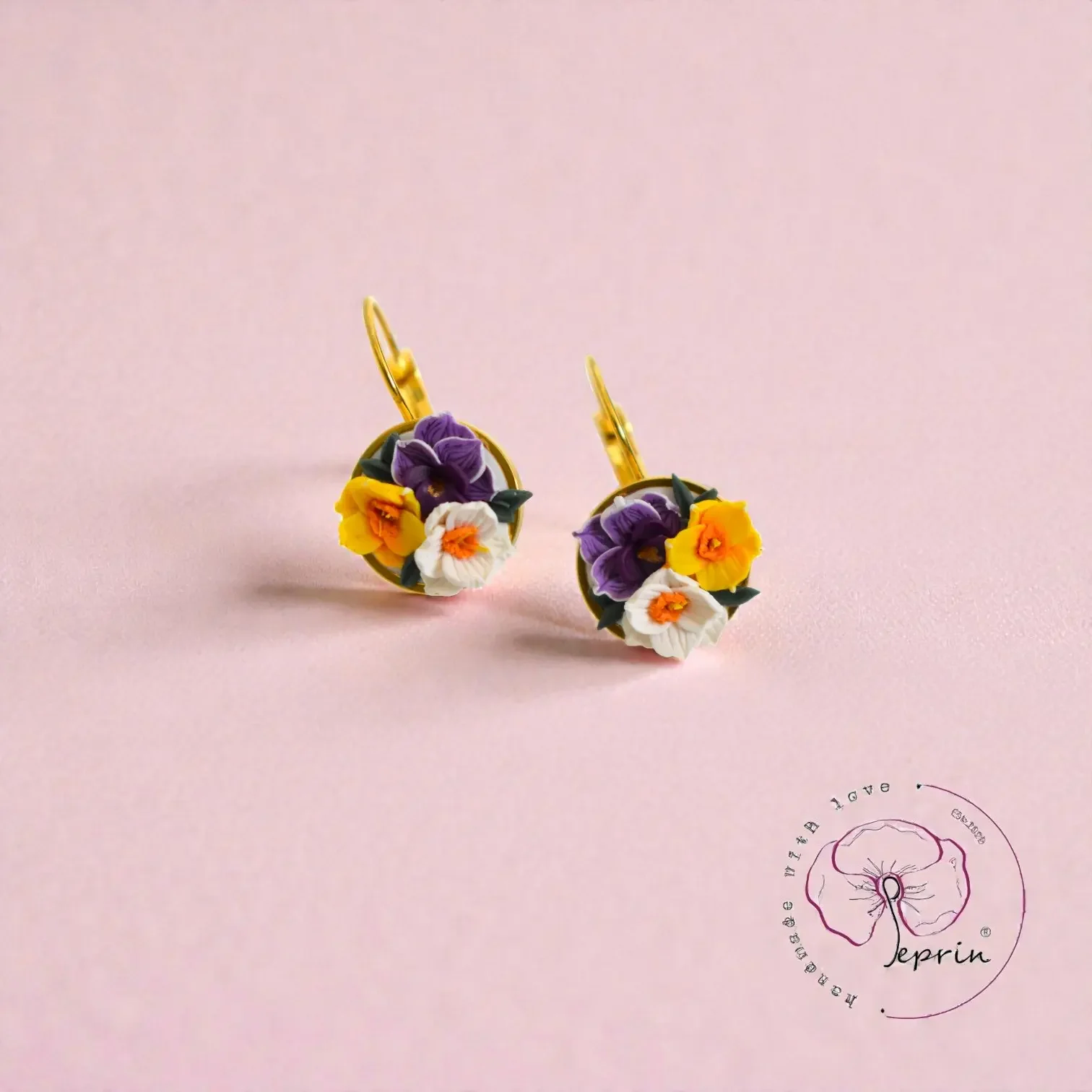 Ħlewwa Collection — Circular Floral Gold Dangling Earrings