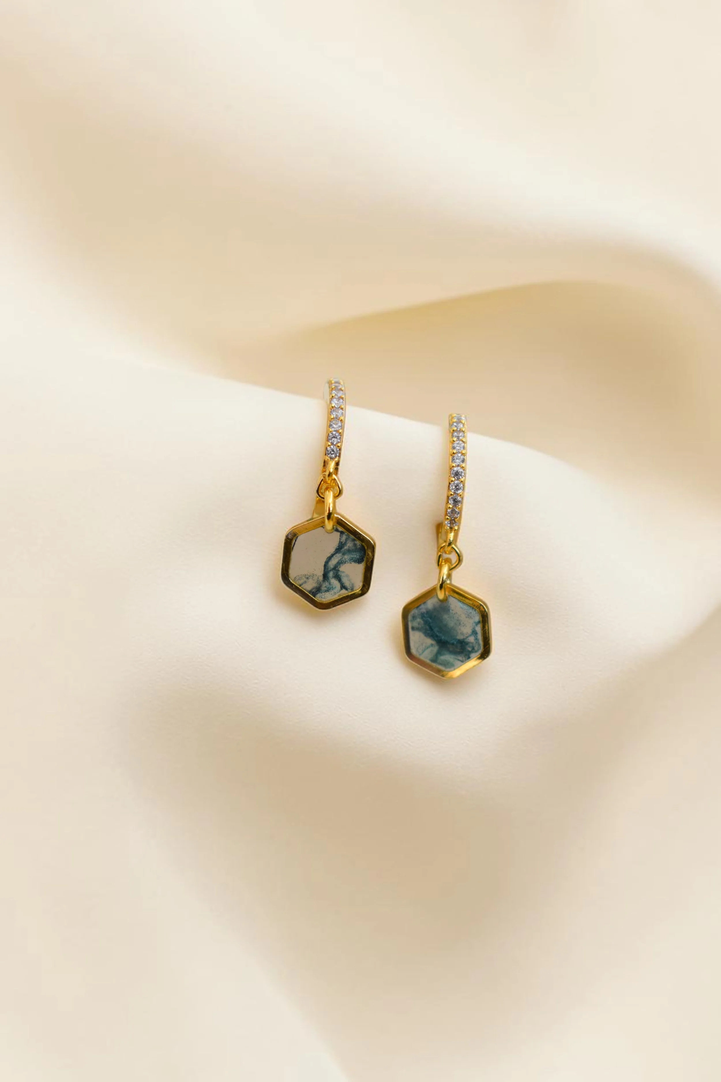 Fomm ir-Riħ Collection - Gold Dainty Hexagon Earrings with Zirconia Clasp
