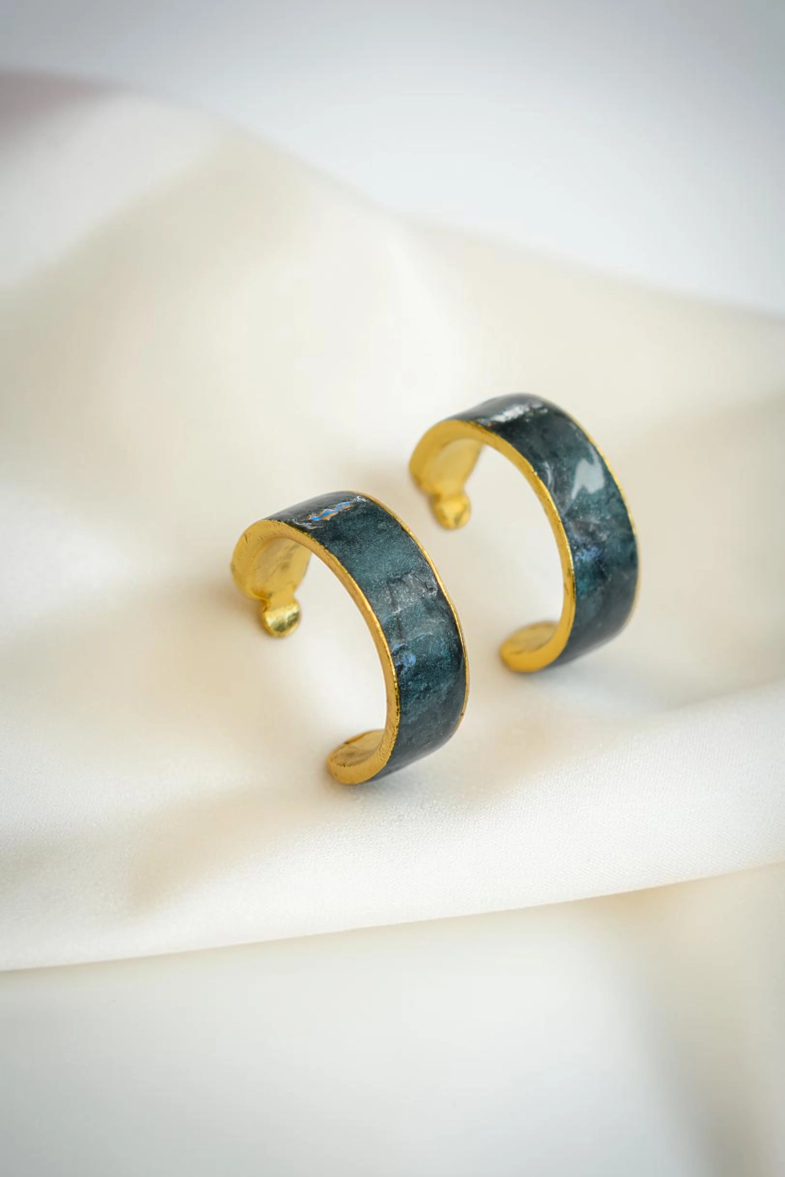 Fomm ir-Riħ Collection - Medium Hoops (Gold Toned)