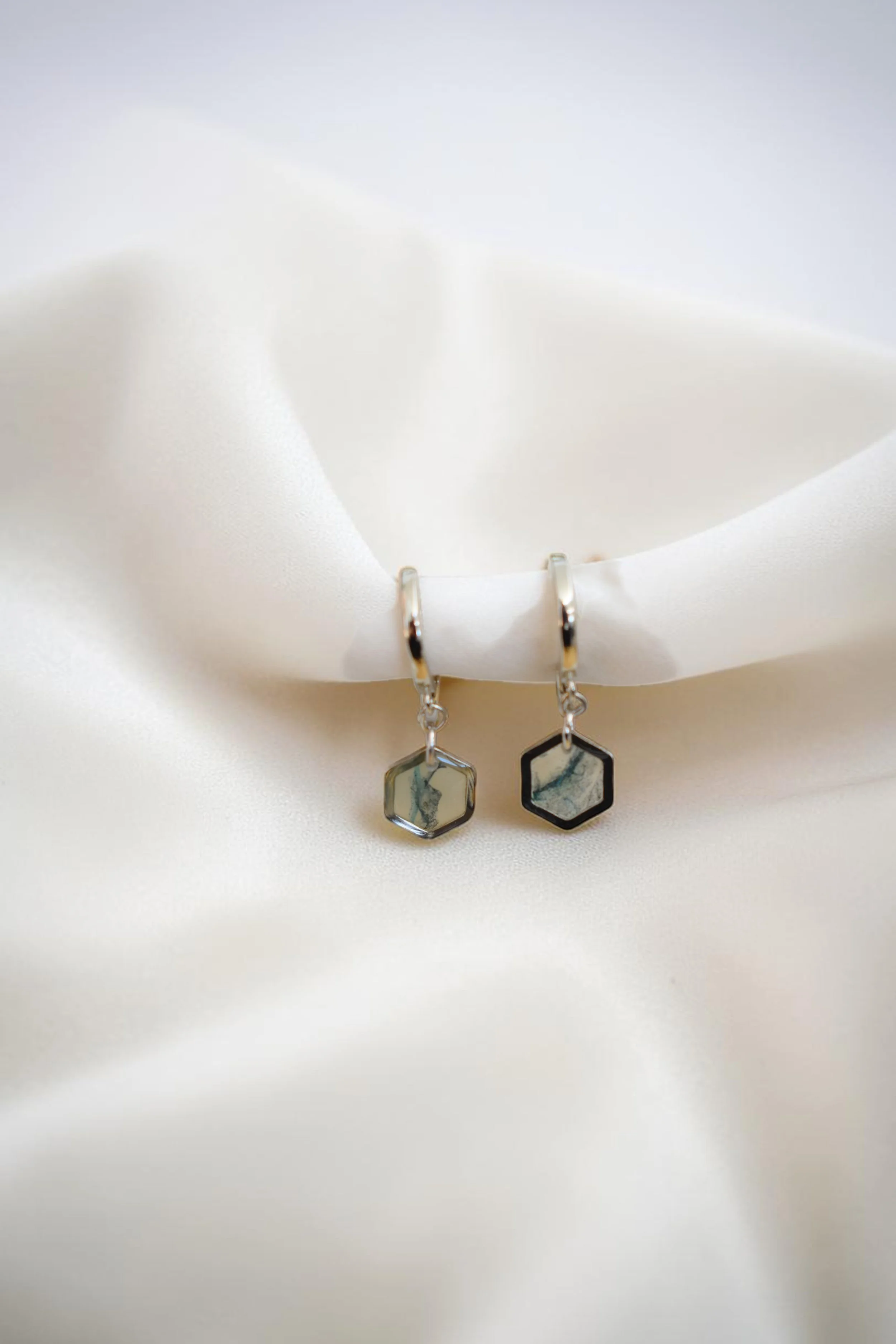 Fomm ir-Riħ Collection - Dainty Hexagons on Clasp (Rhodium‑Plated Brass, Silver‑Toned)