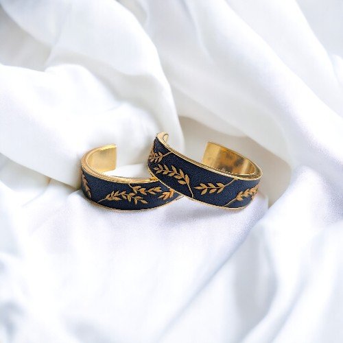 Qamgha large hoops-Photoroom.jpg