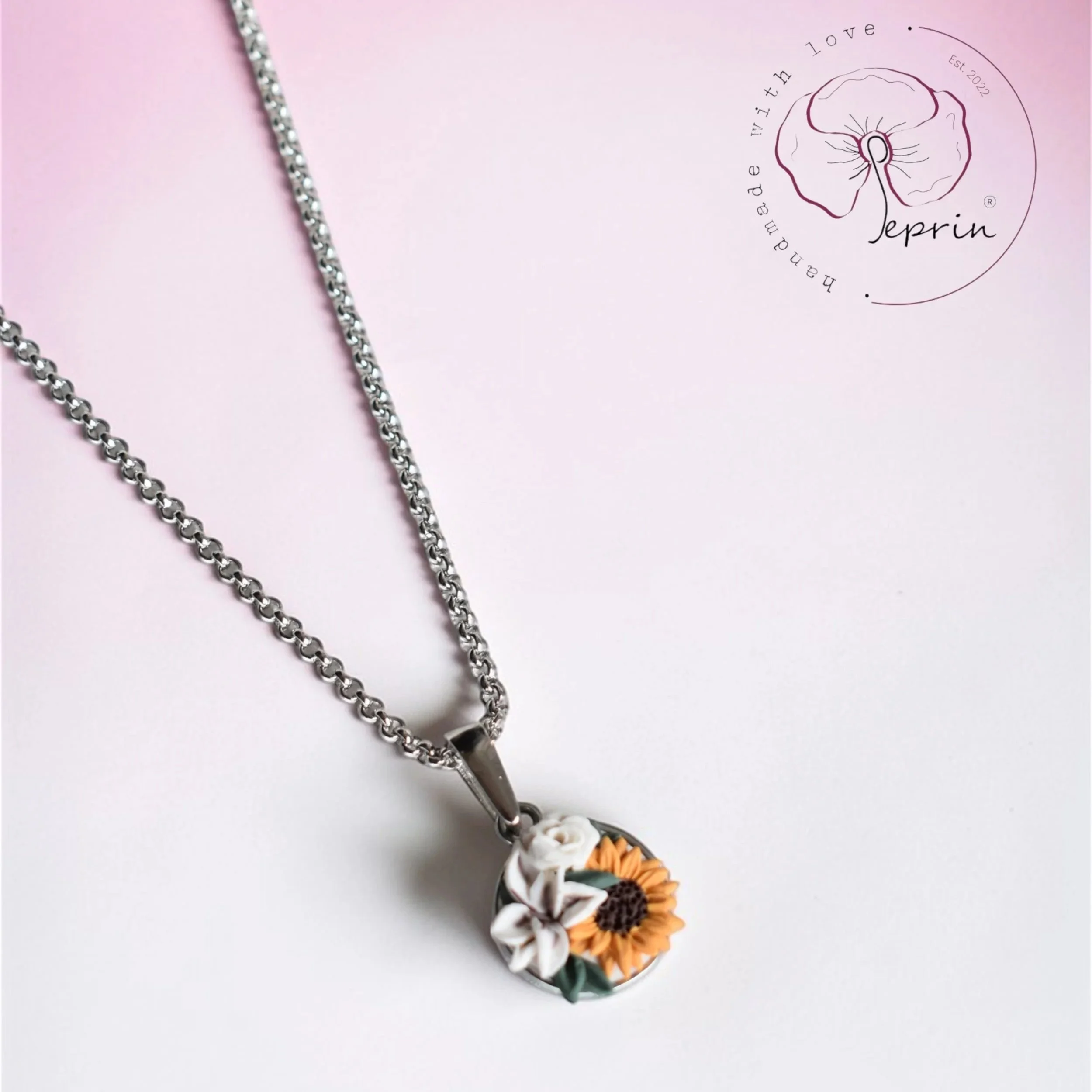 Girasol_Silver_Pendant-Photoroom.jpg