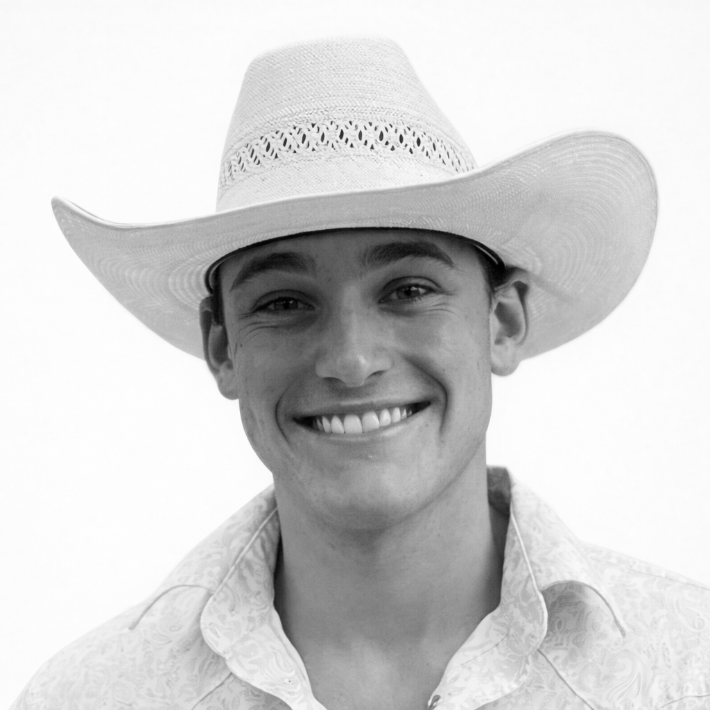 Cooper Smith - Finance Assistant