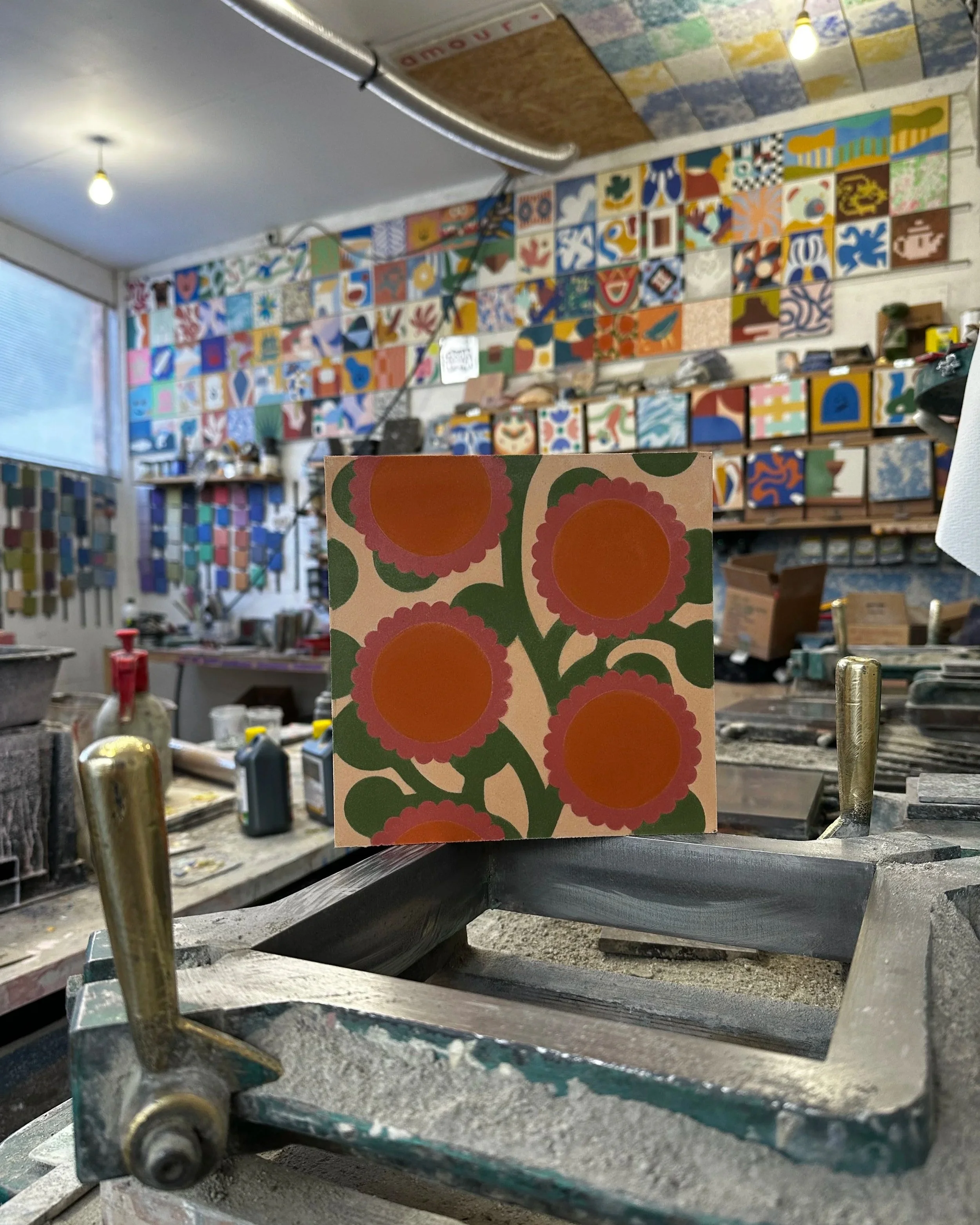 carreaux de ciment - Prévente : Sunrise, carton de 16 carreaux, par Laurie Lecou - César Bazaar - Atelier de fabrication de carreaux de ciment
