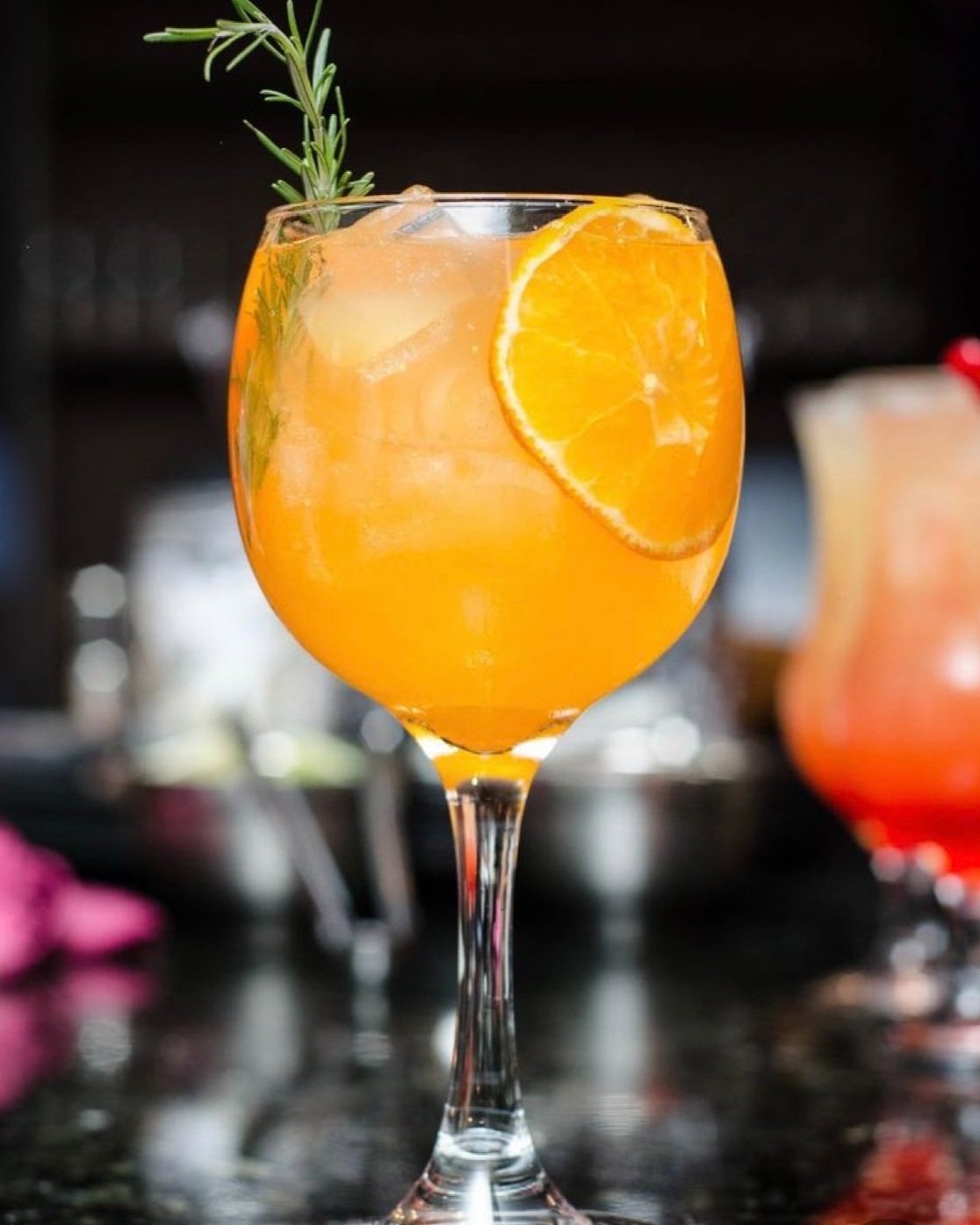 fresh-orange-juice-for-cocktails
