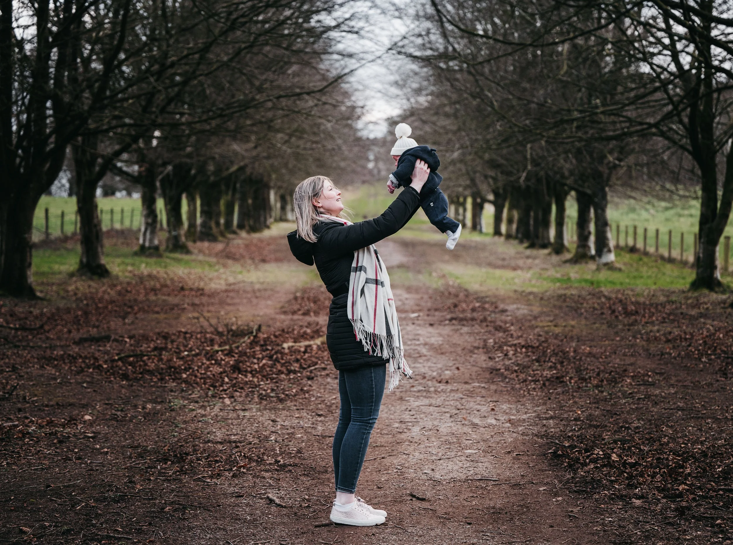 Mid Ulster Seasonal Family Portraits: Embracing the Beauty of Nature in Northern Ireland's Changing Seasons