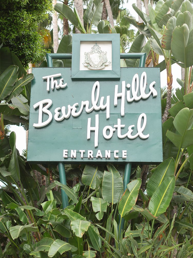 A White Summer Wedding Color Palette at the Beverly Hills Hotel | Eddie ...