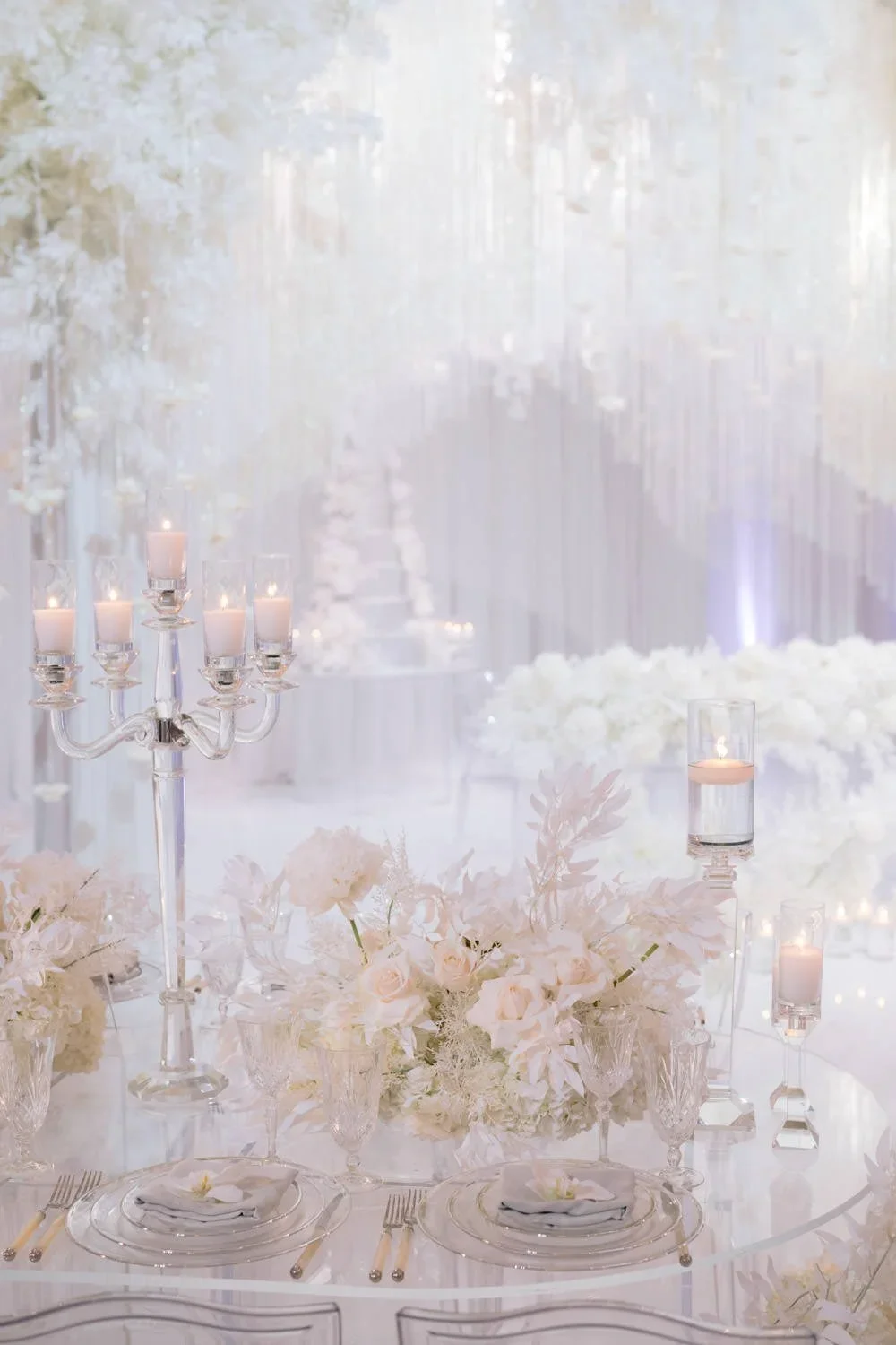 Anee & Onick  Heavenly All-White Wedding Planning and Design 