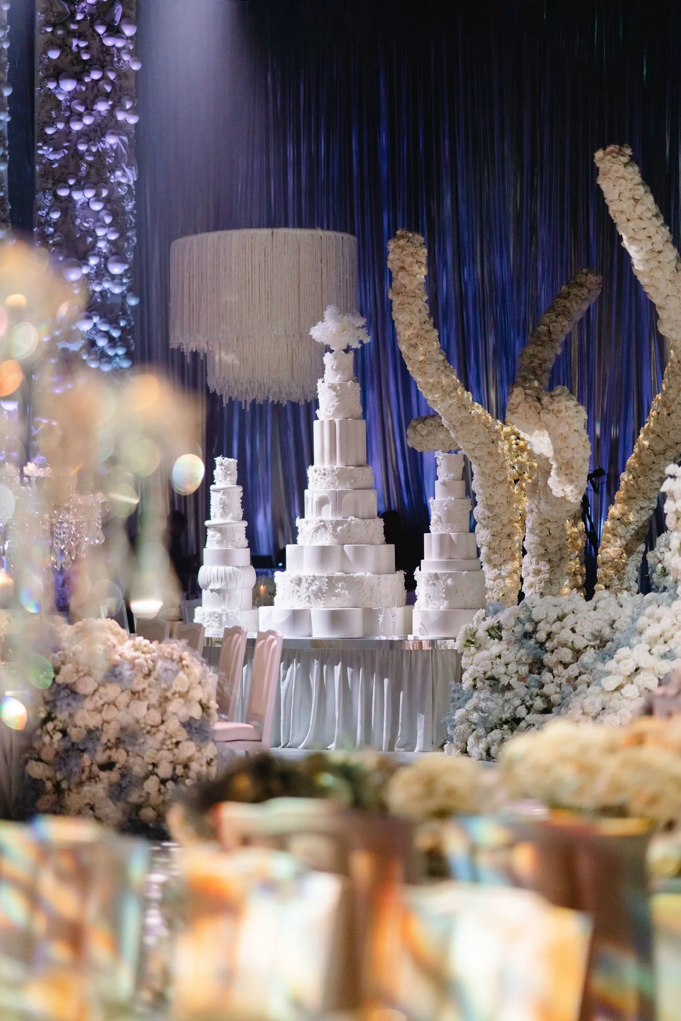 Wedding Cake Design and Wedding Cake Display Design for Modern Wedding Cakes 