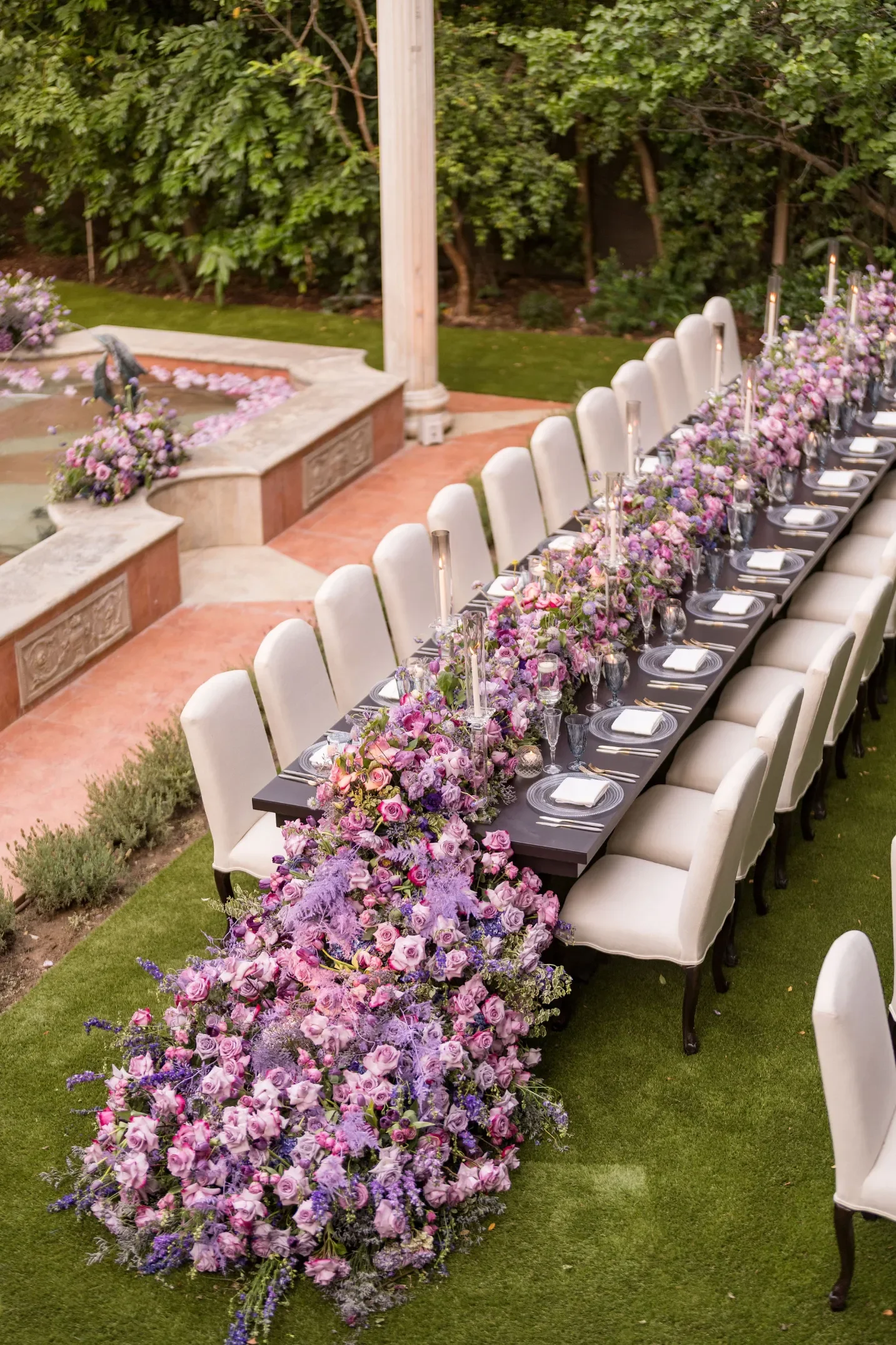 HERO-4-eddie-zaratsian-purple-floral-runner-wedding-los-angeles.webp
