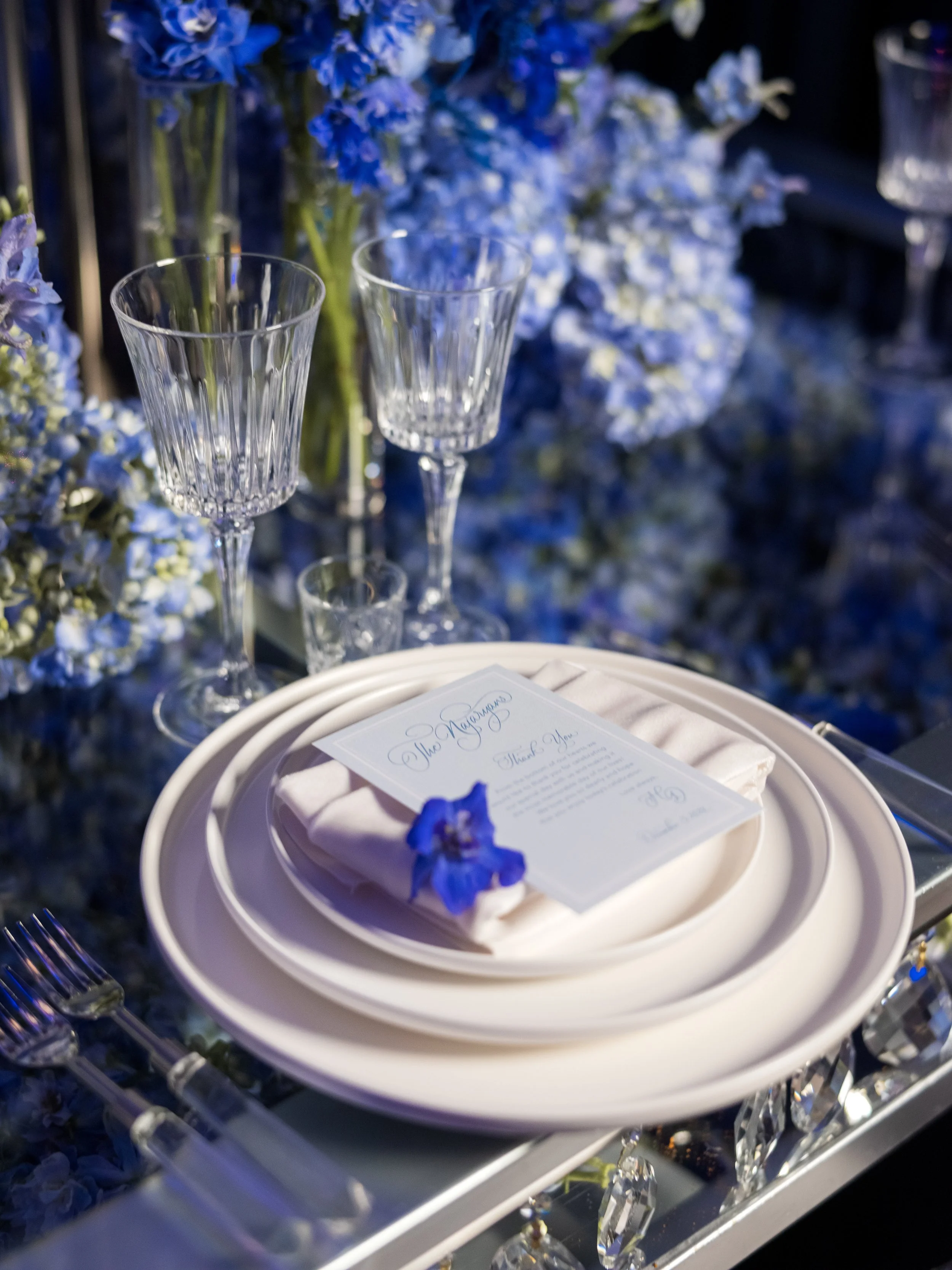 Blue Wedding Colors - Table Seating Decor 
