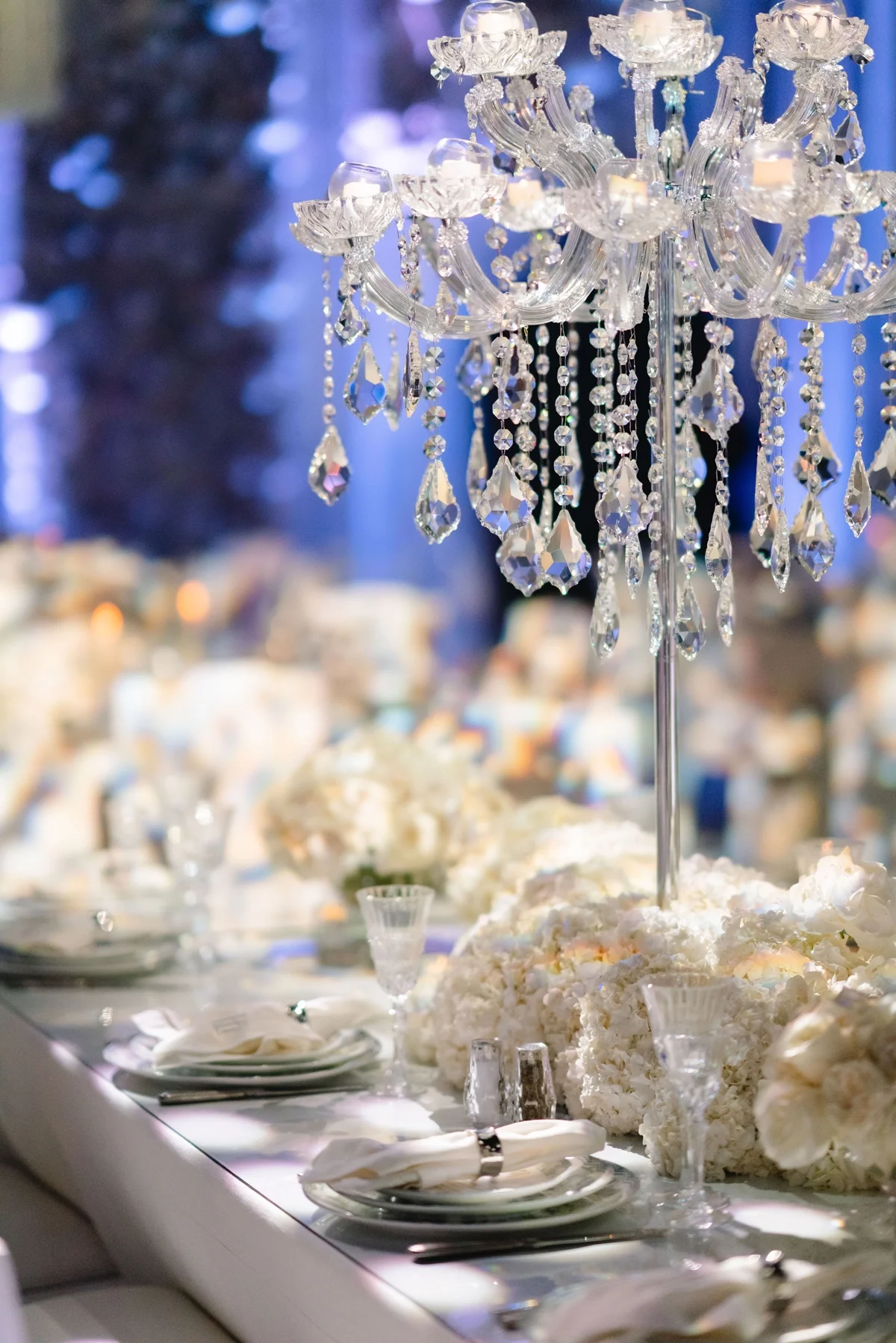Luxury Event Planning in Los Angeles with Elegant Table Decor and Crystal Detailing