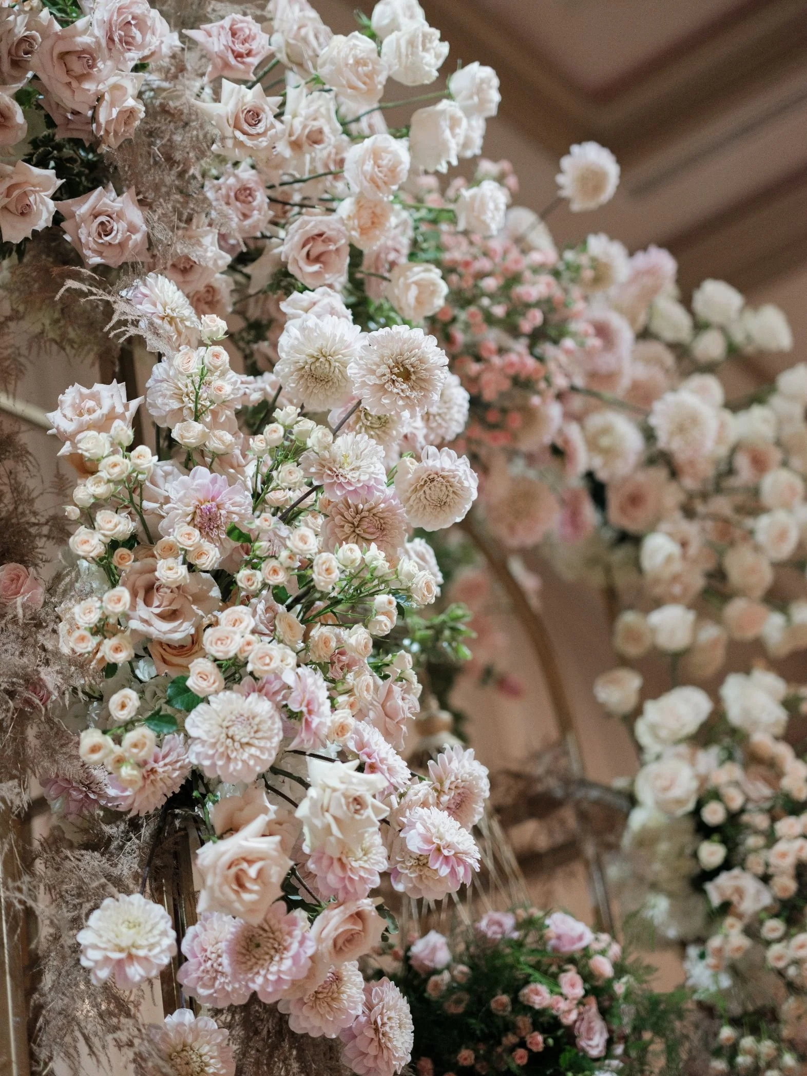 Wedding Planner and Event Design Featuring Lush Floral Arrangements with Soft, Elegant Details