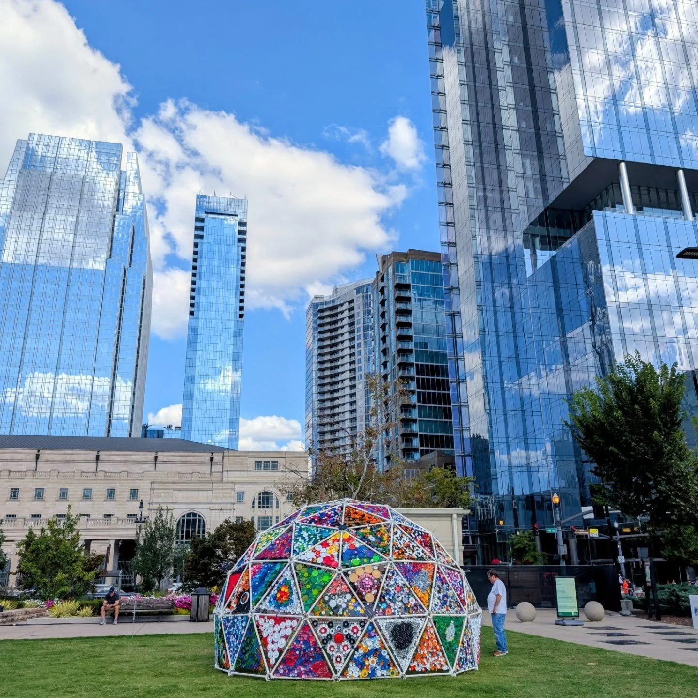 I got to take pictures of River Dome @artvillenash from a distance, across the street and inside a building. It really good is own! It was especially fun to see it next to the flowers.
