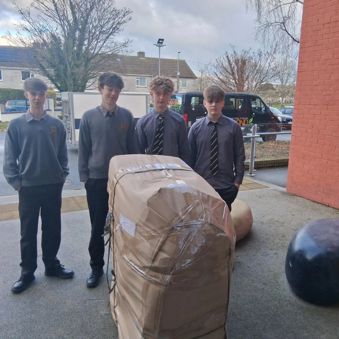 Welcome to the herd, Clonkeen College! 🐘💛 @clon_keencollegepress 

Since arriving in November, Ellie has captured imaginations and created a buzz throughout the school. With an art competition now wrapped and plans underway for painting in the new 