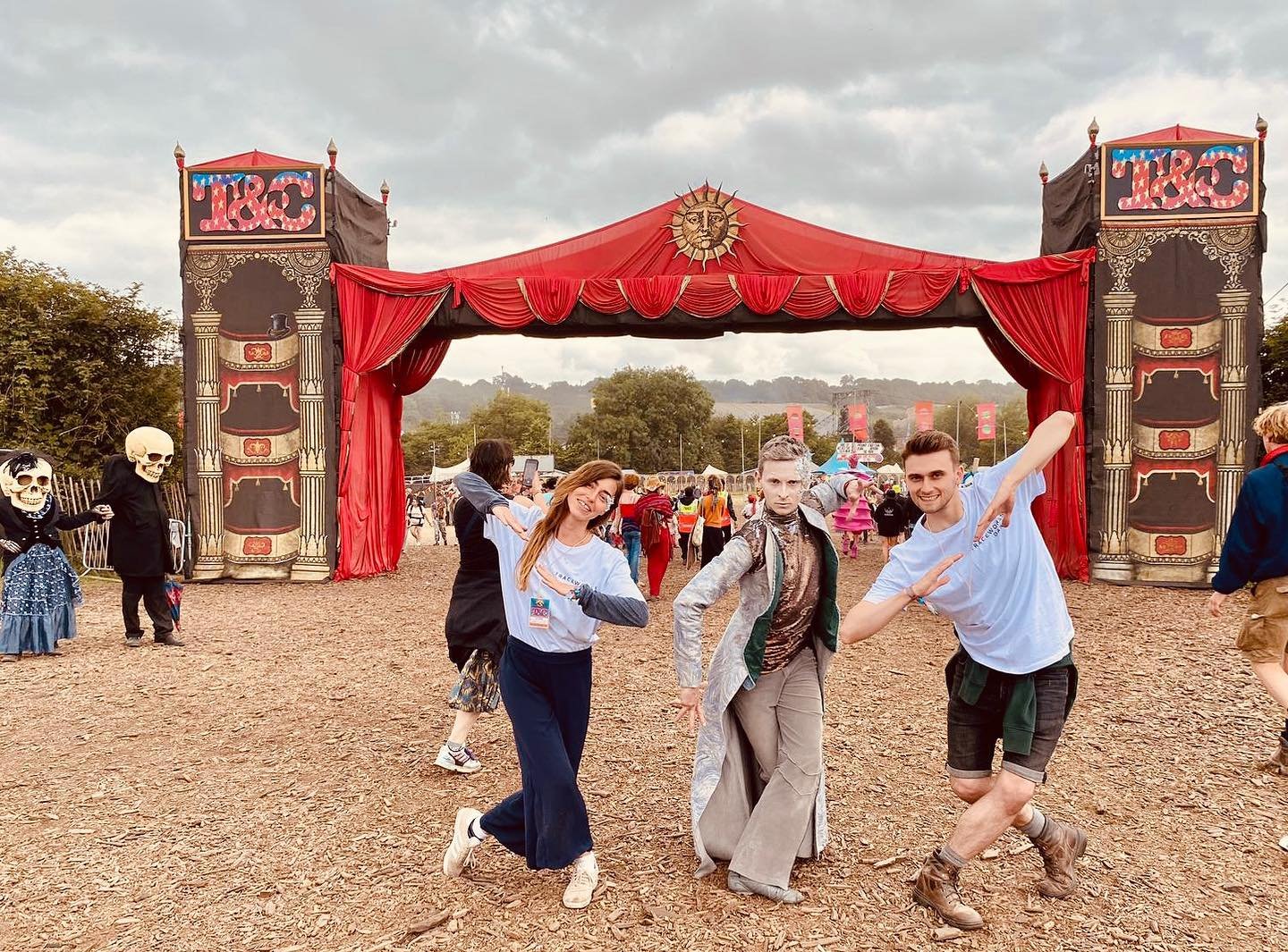 ✨🎪🍃🙌 what an incredible honour to bring our pop up show JACK DEFROST to Glastonbury!

Huge thanks for welcoming us @theatre_circus_glastonbury 

Congrats to our on-site team:
James Aiden Kay | Co-Director &amp; Performer
Julian Lewis | Co-Director