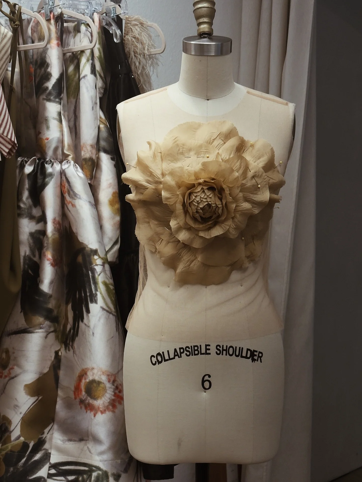 Jean Cintron Store - 615 Calle Cerra