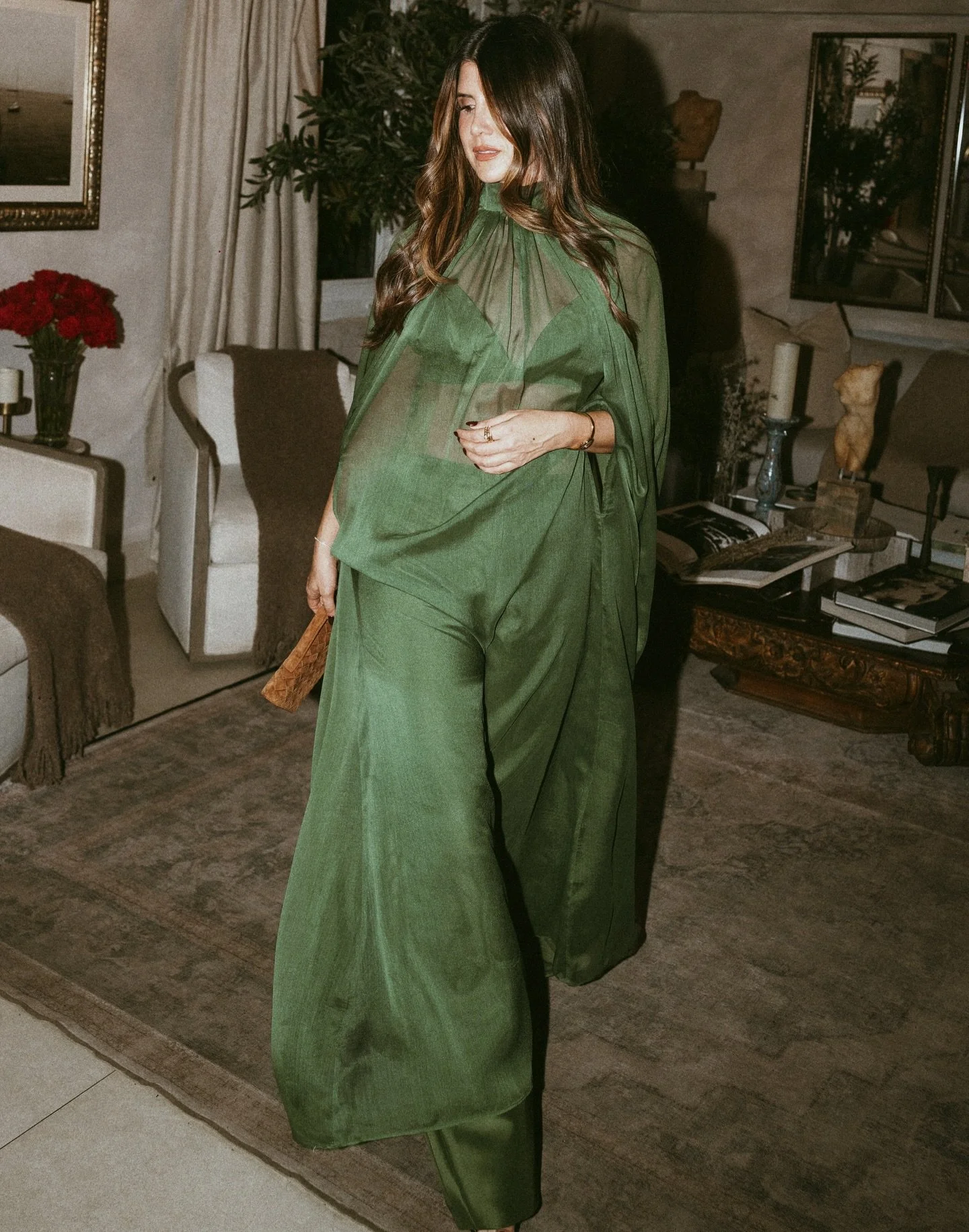 JC girl @loisseherger &ldquo;Mrs. O:live&rdquo;
-
Presented - @kerastase_official 
@theoliveexperience @cestlavierooftop @veuveclicquot @novadermpr

Photo @phosphilic