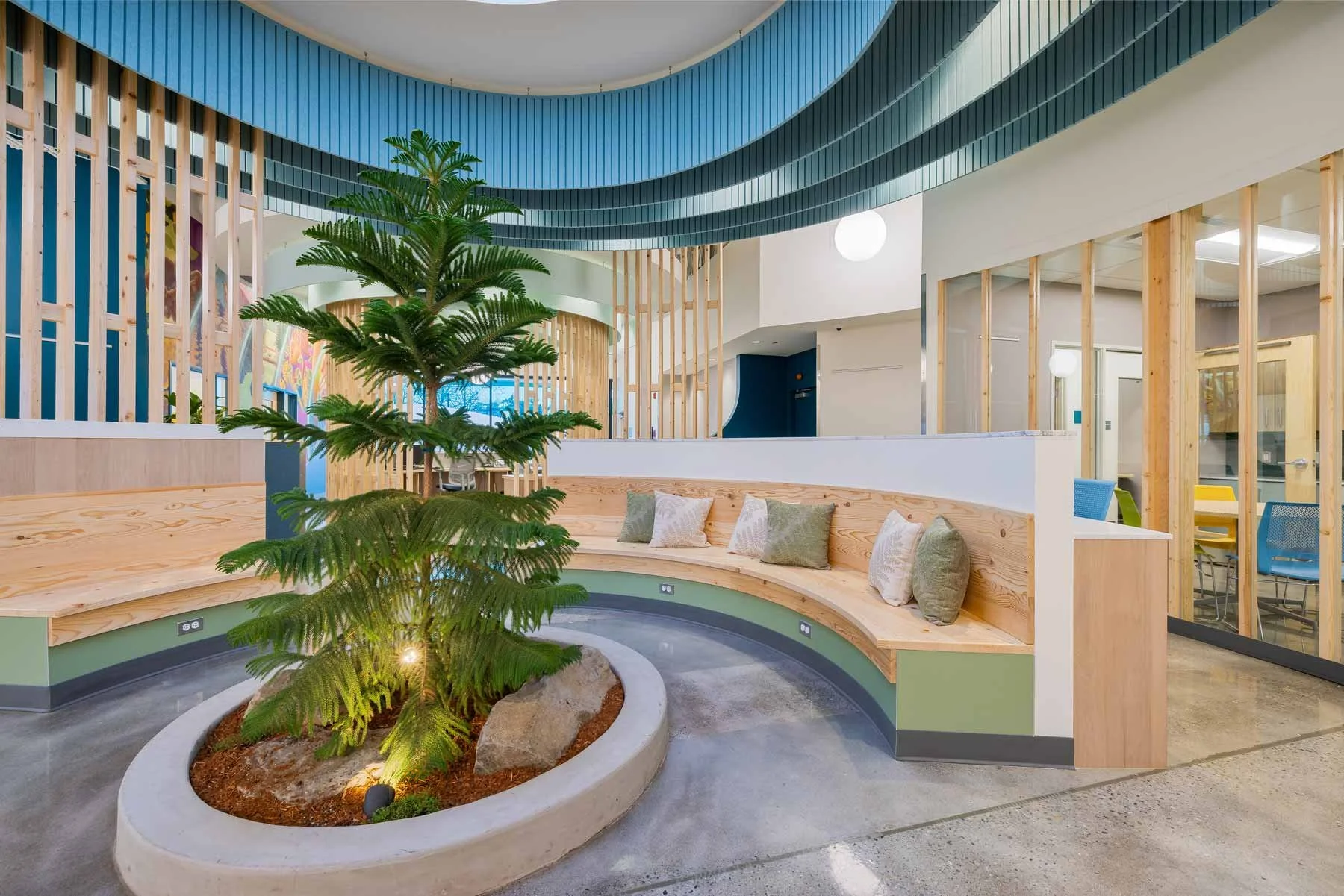 Copy-of-Copy-of--01-1188_Commons-area-with-tree-web.jpg