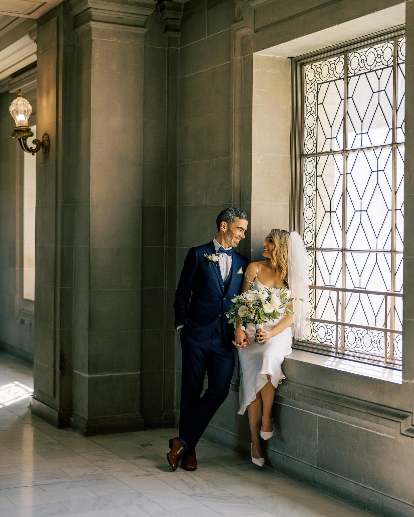 definitely a top 5 favorite way to spend my Thursday morning 🎉

#sanfrancisco #sfcityhall #sanfranciscocityhall #elopment #elopmentphotographer #sfcityhallphotographer #married