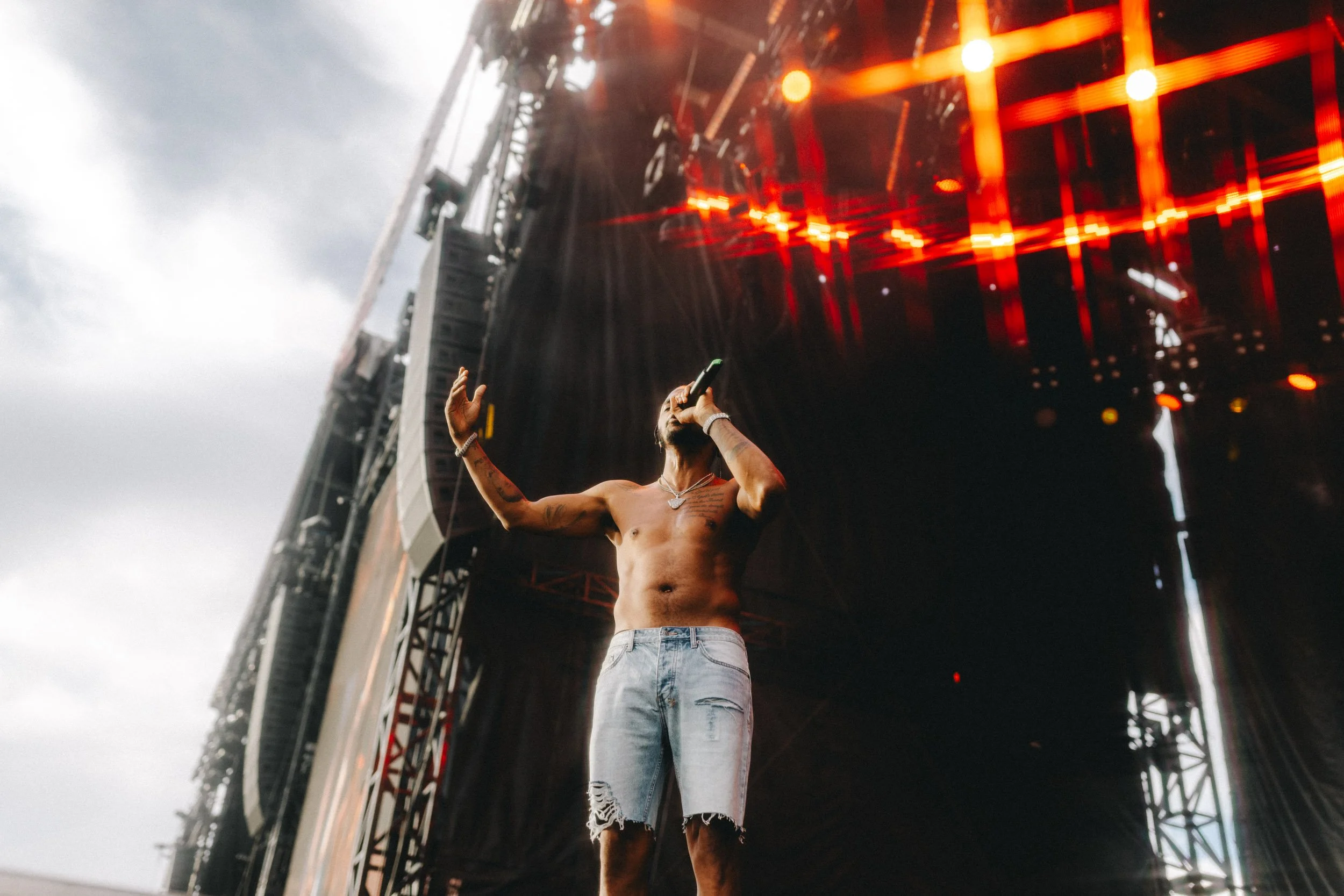 Trey-Songz-Lovers-&-Friends-Fest-14.jpg
