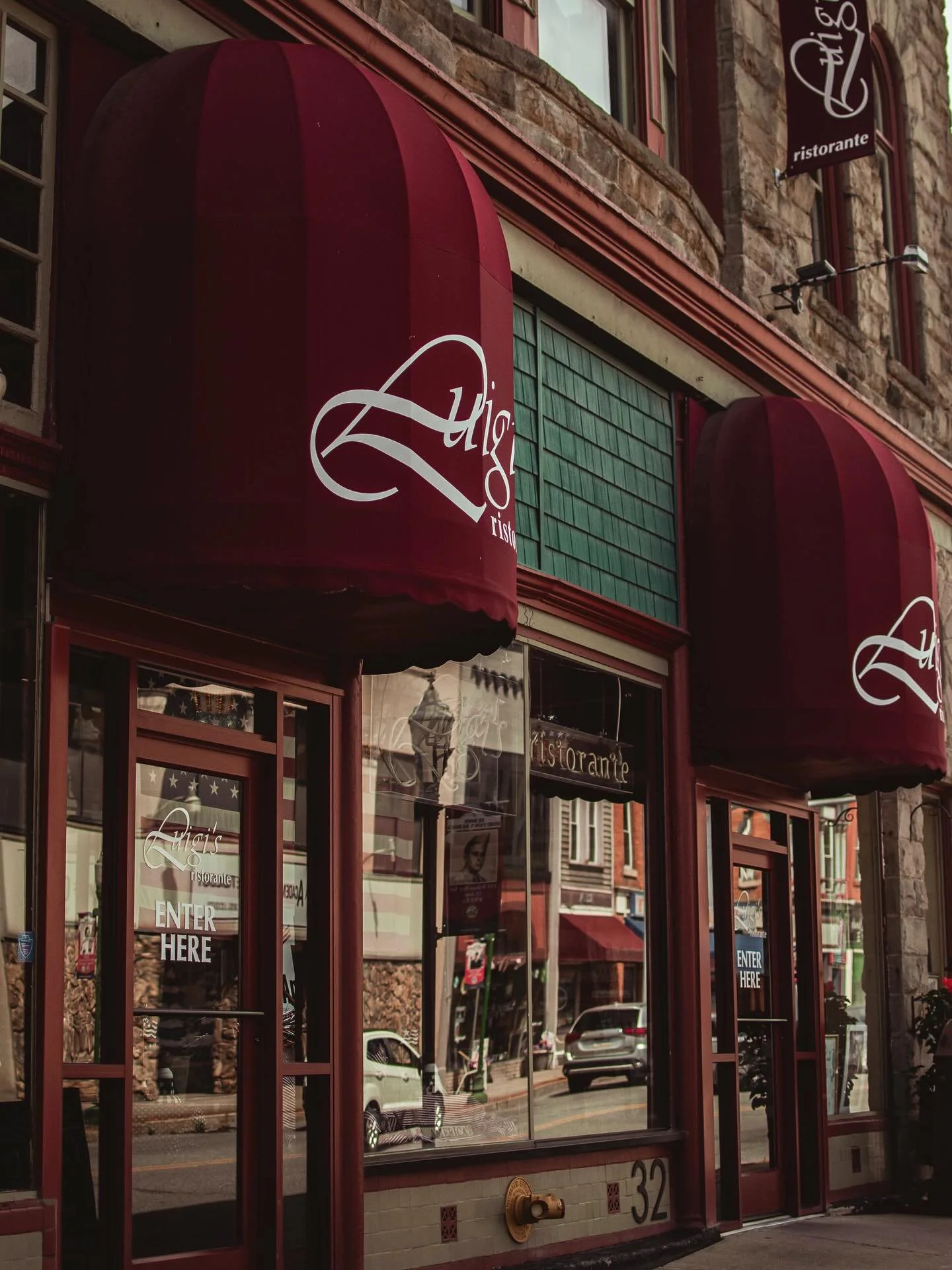 A little while back, I was commissioned by a client to take photos of my hometown. At first, I was unsure of what to photograph as there&rsquo;s not much happening. But I took a few hours, driving around town, listening to throwback music, revisiting