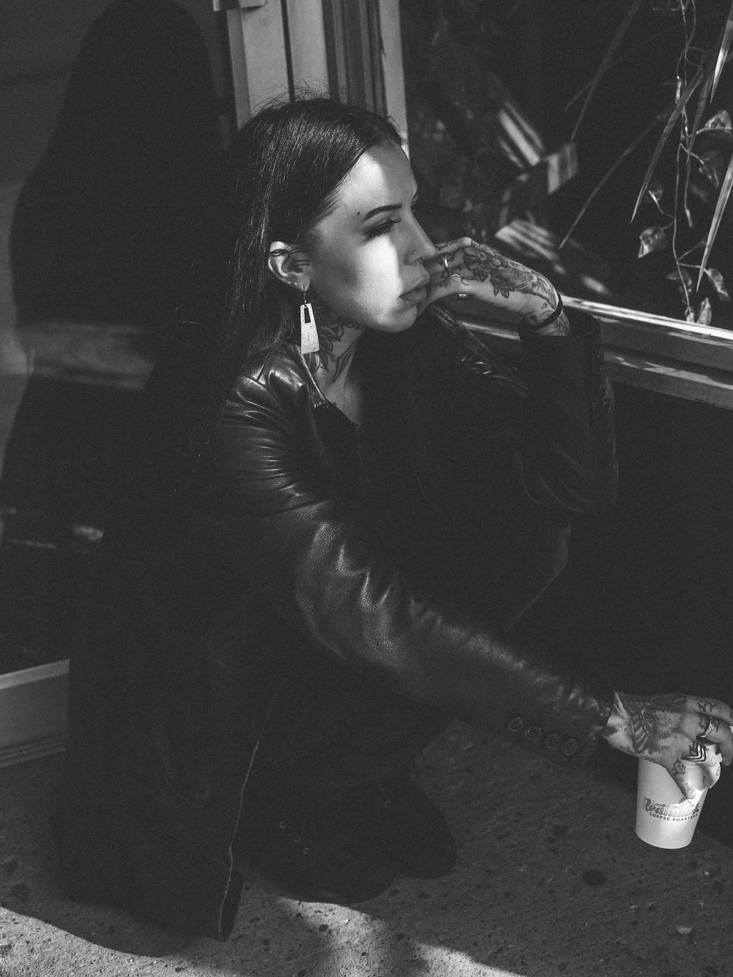 From a few years back, lurking in the shadows with @janedoetattoos 🖤🌝
.
.
.
#brandingphotography #brandingphotographer #portraitphotographer #environmentalportrait #lifestylephotographer #pittsburghphotographer #pittsburghcreative