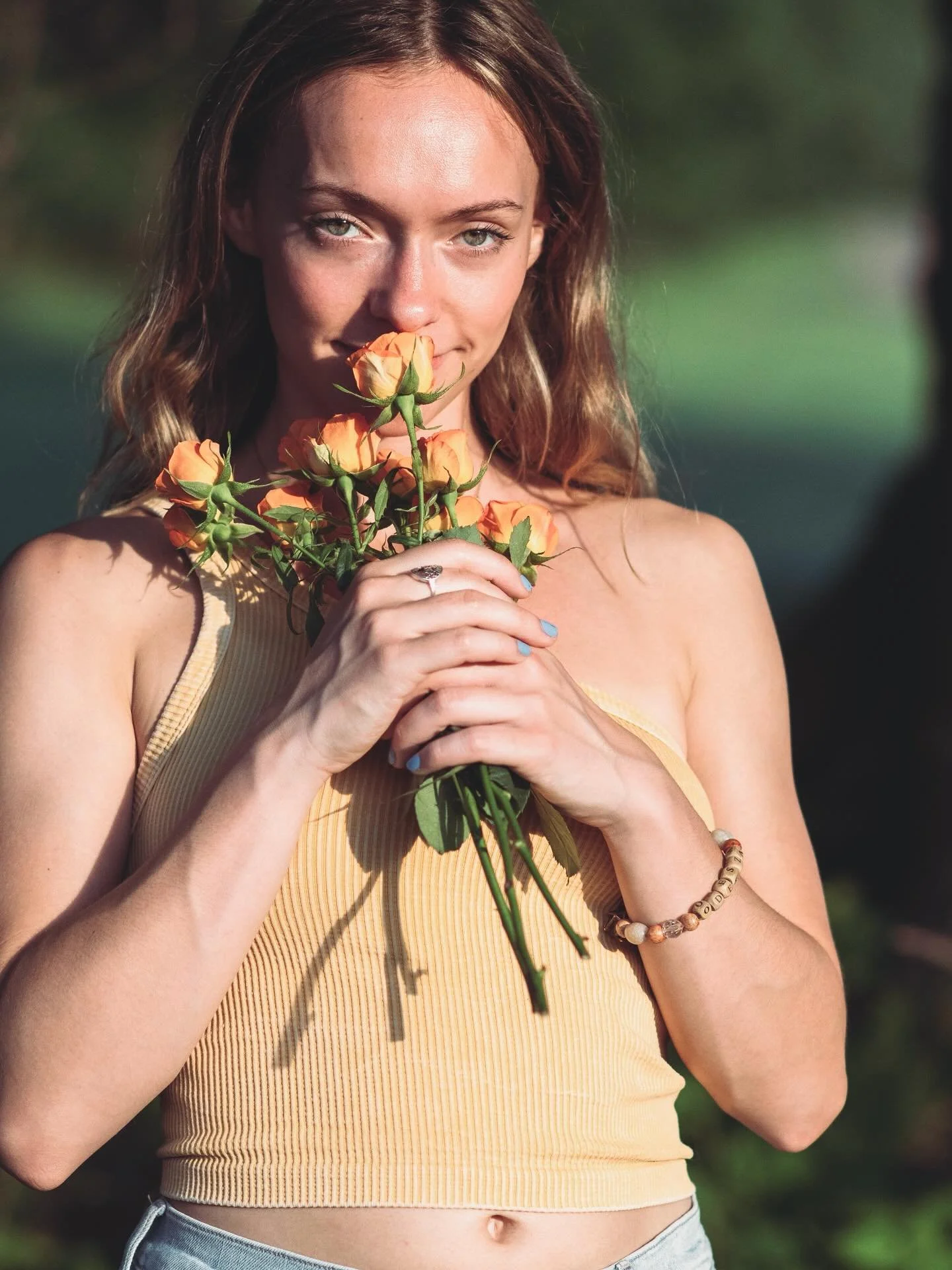 It&rsquo;s this ray-of-sunshine&rsquo;s birthday! What a joy to have this human in front of my lens, in any capacity. Happy birthday @hannabagel 💛
.
.
.
#portraitphotography #portraitphotographer #brandingphotographer #brandingphotography #lifestyle