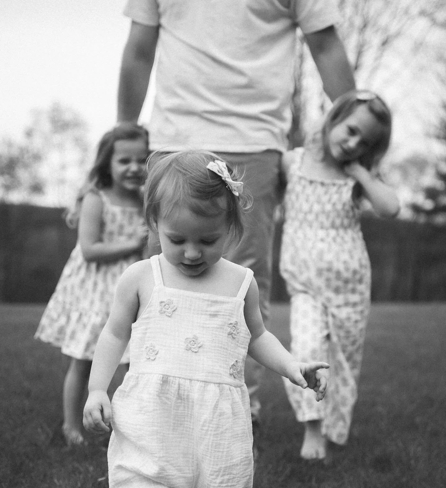 Fresh memories with the Varischettis 🩶
.
.
.
#familyphotography #familyphotographer #family #familyportrait #portraitphotographer #lifestylephotographer #documentarystyle #pittsburghphotographer #paphotographer