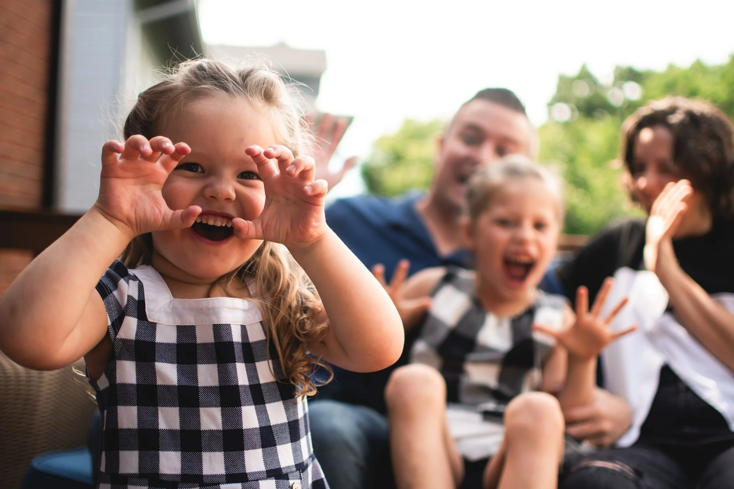 Rawr 🥹 
.
.
.
#familyphotographer #portraitphotographer #lifestylephotographer #pittsburghphotographer #documentarystyle